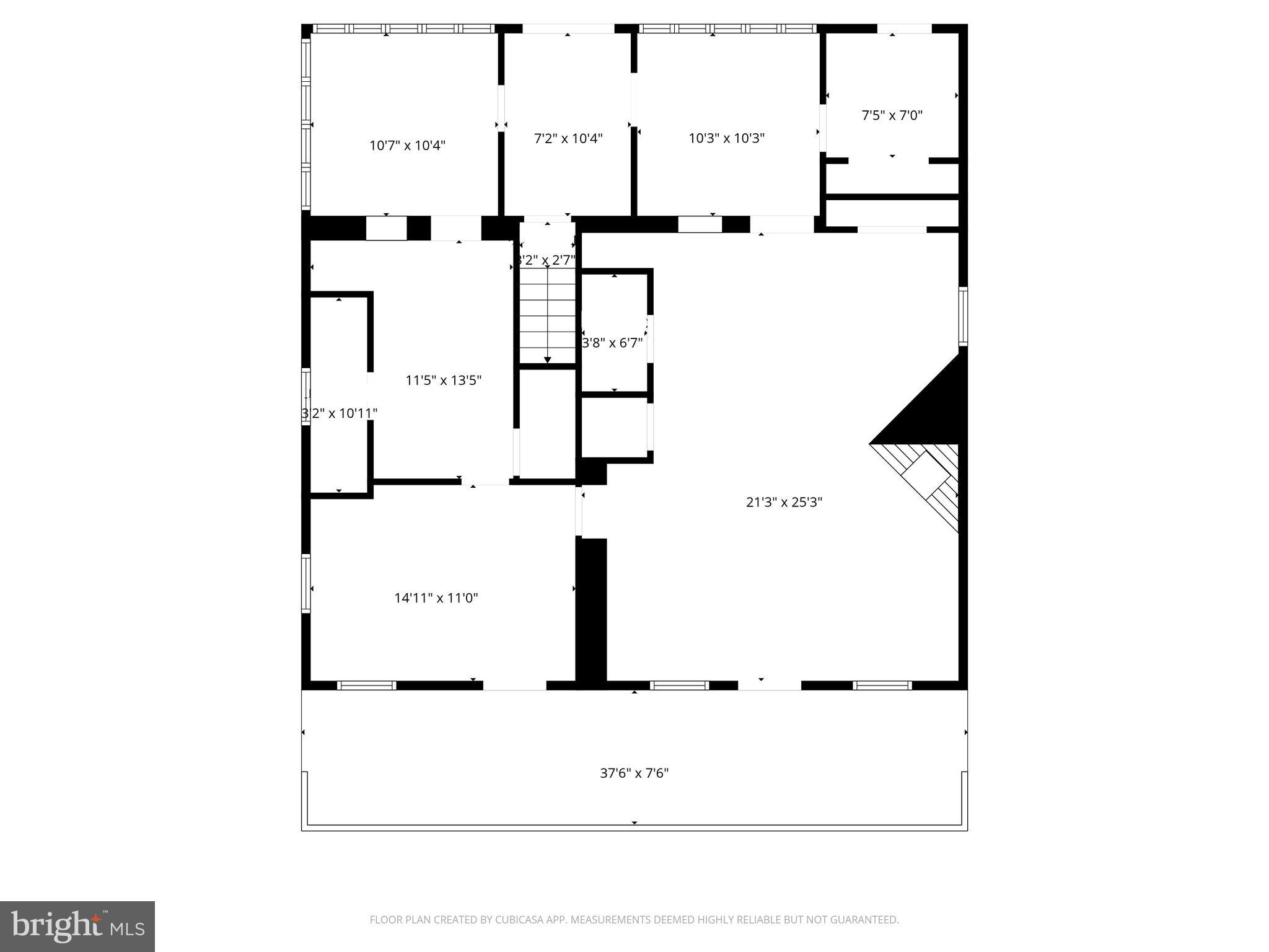 Main image without alt text