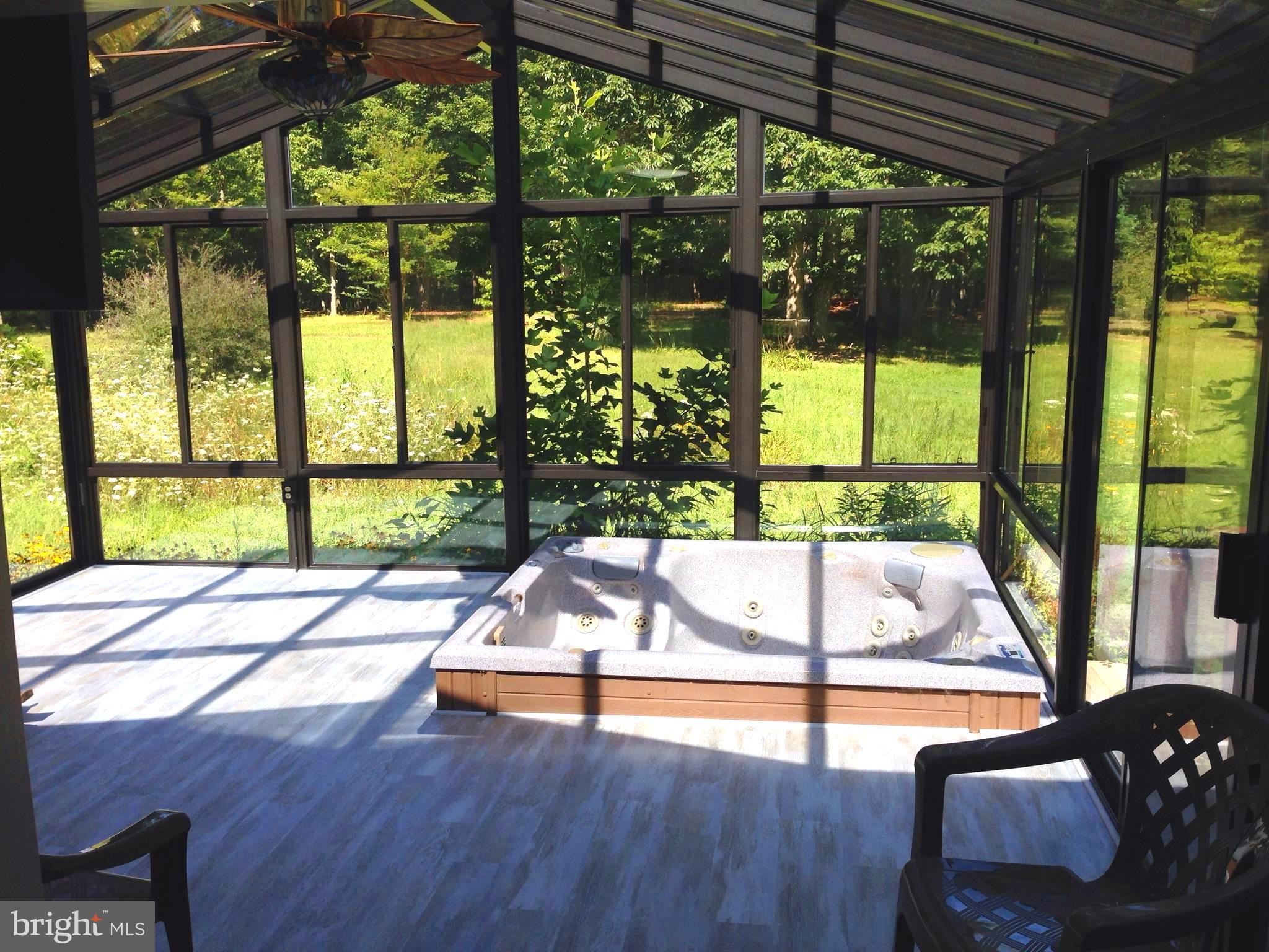 TOWER HILL - Residential