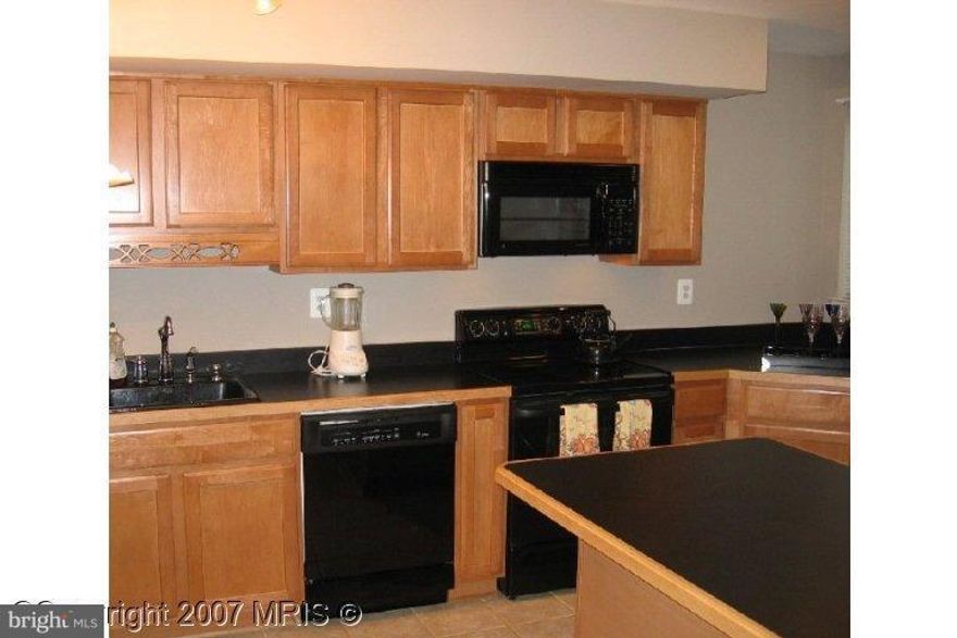 WATERFRONT HOME W/GARAGE SPACE!  THIS MODEL RAIRLY COMES ON THE MARKET! TWO LEVELS 2 BDRMS W/ 2 1/2 BATHS.  LARGE PATIO AND UPPER BALCONY VIEWS LAKE THOREAU. SPACIOUS ROOMS, LIVING ROOM FIREPLACE!  .CLOSE TO ALL RESTON AMENITIES, SHOPPING AND RESTON'S SILVER LINE METRO STATION!!!