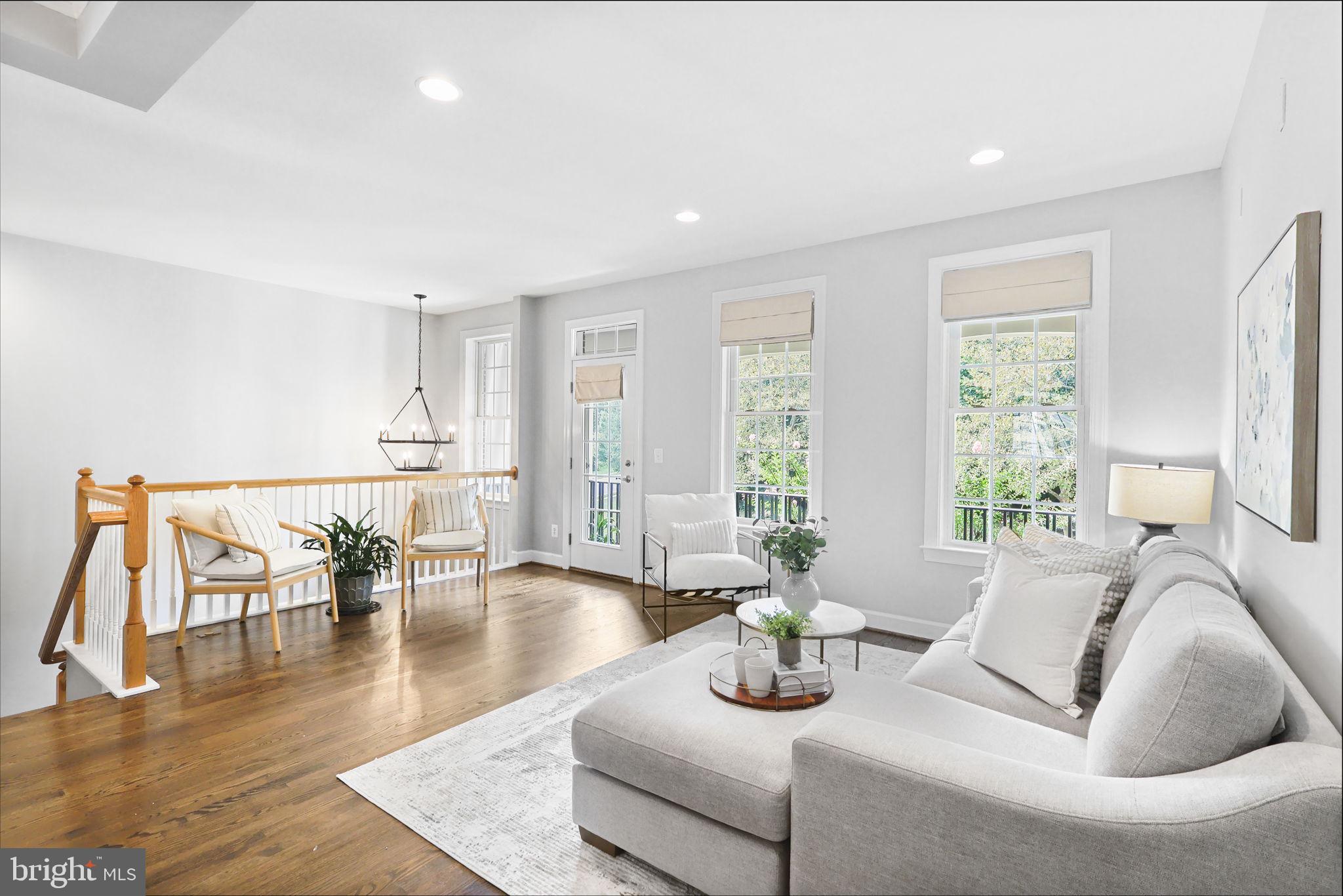 41060 DORATI SQUARE