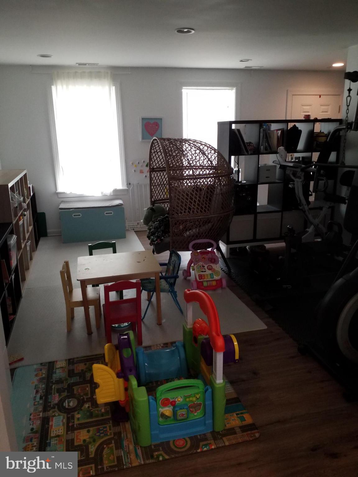 WILLOUGHBY WOODS - Residential