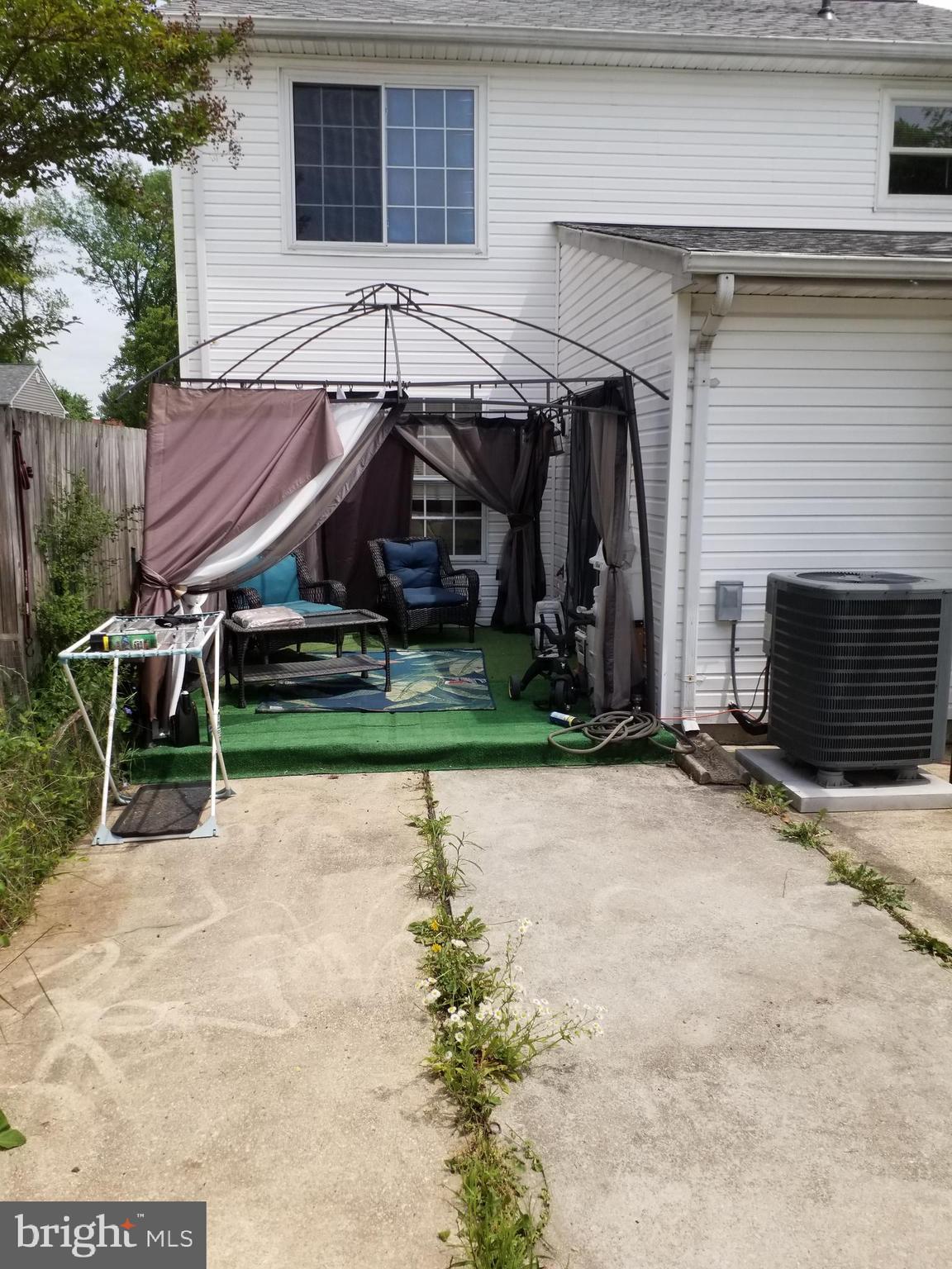 WILLOUGHBY WOODS - Residential