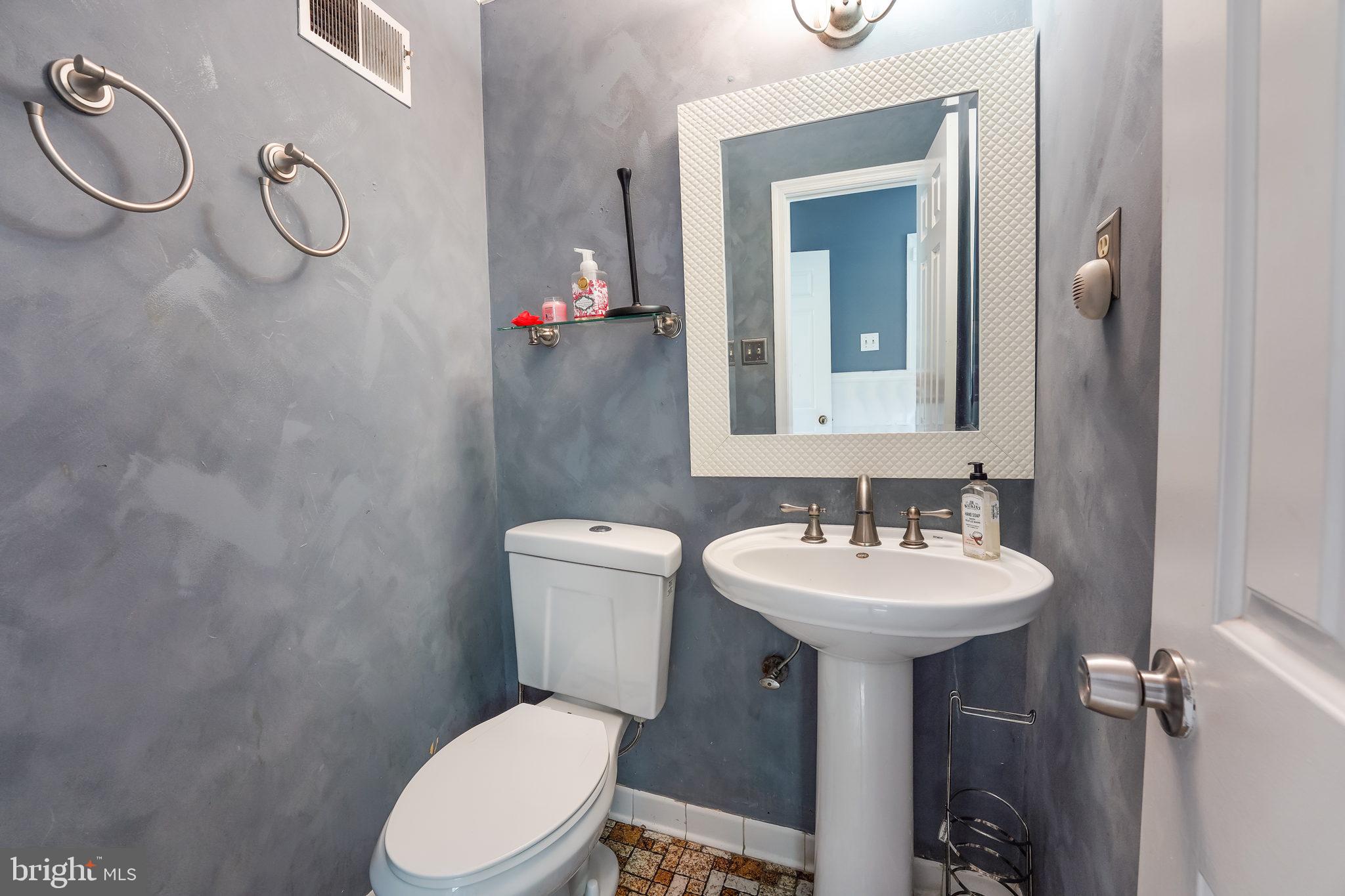 BROCK HALL GARDENS - Residential