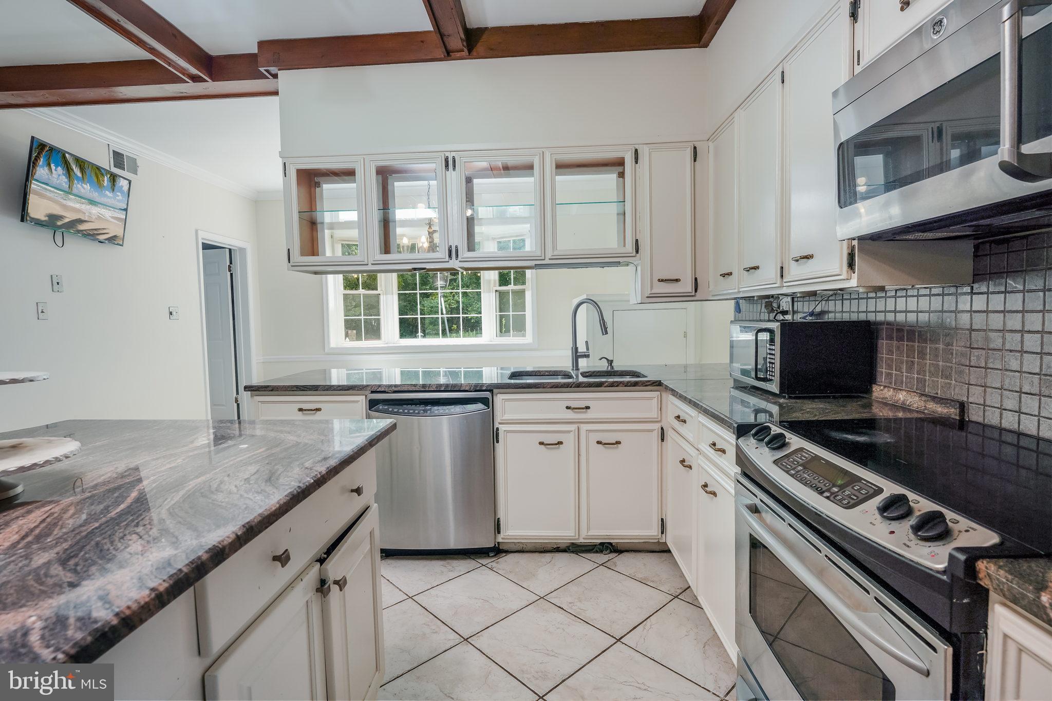 BROCK HALL GARDENS - Residential