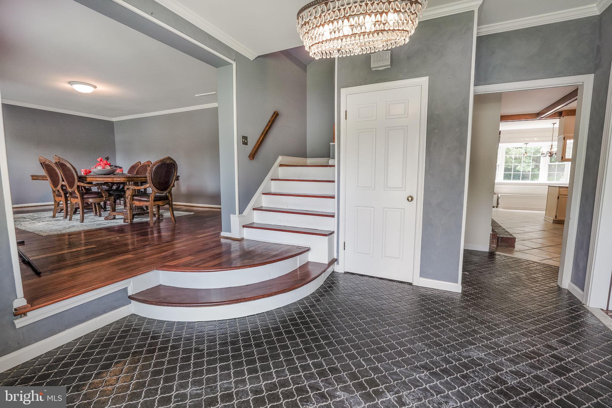 BROCK HALL GARDENS - Residential