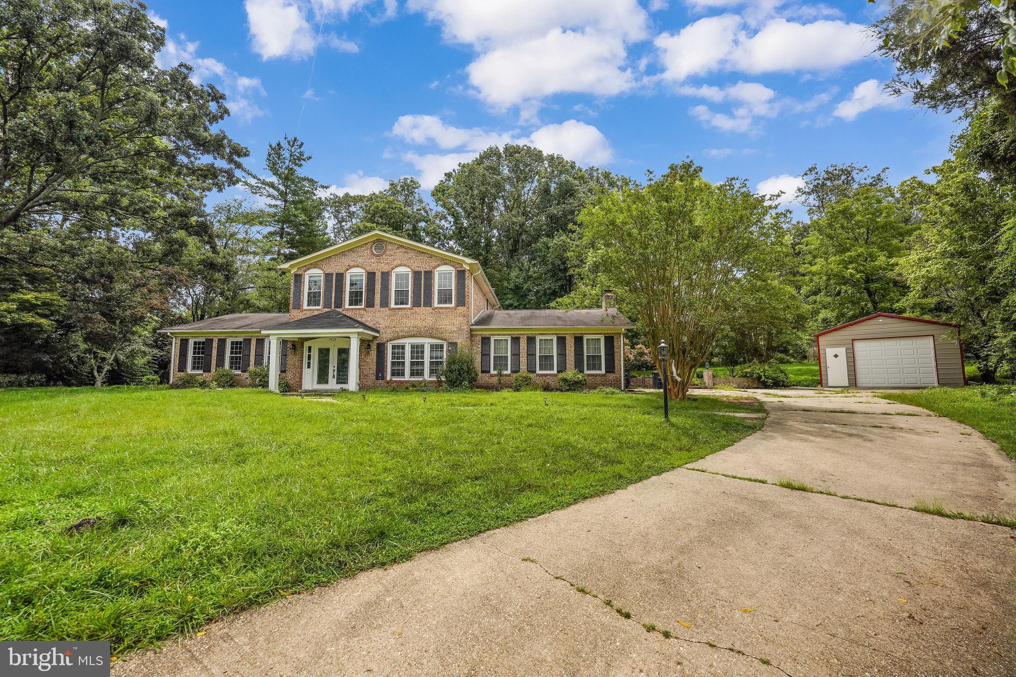 BROCK HALL GARDENS - Residential