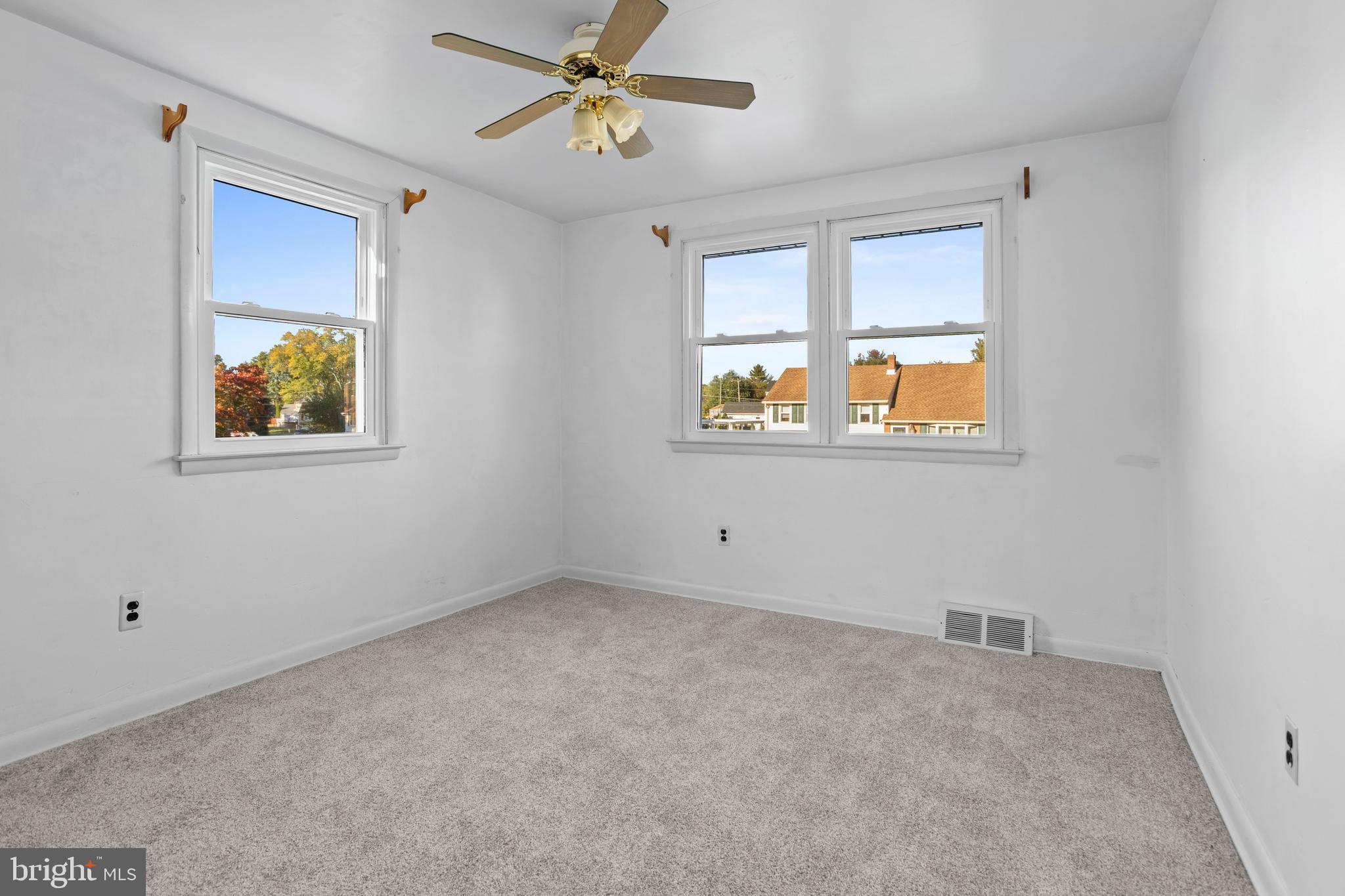 WOODBROOK - Residential