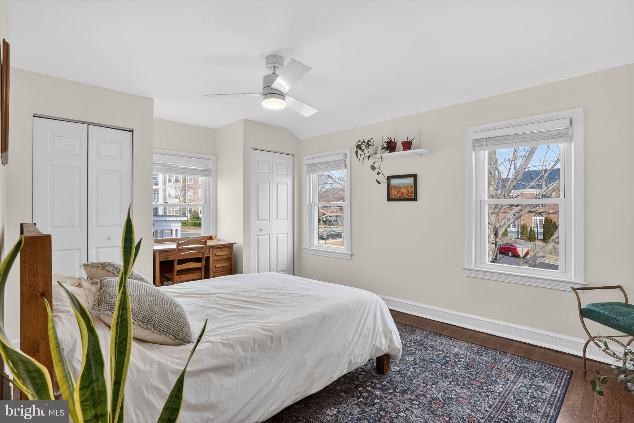 LONG BRANCH PARK - Residential