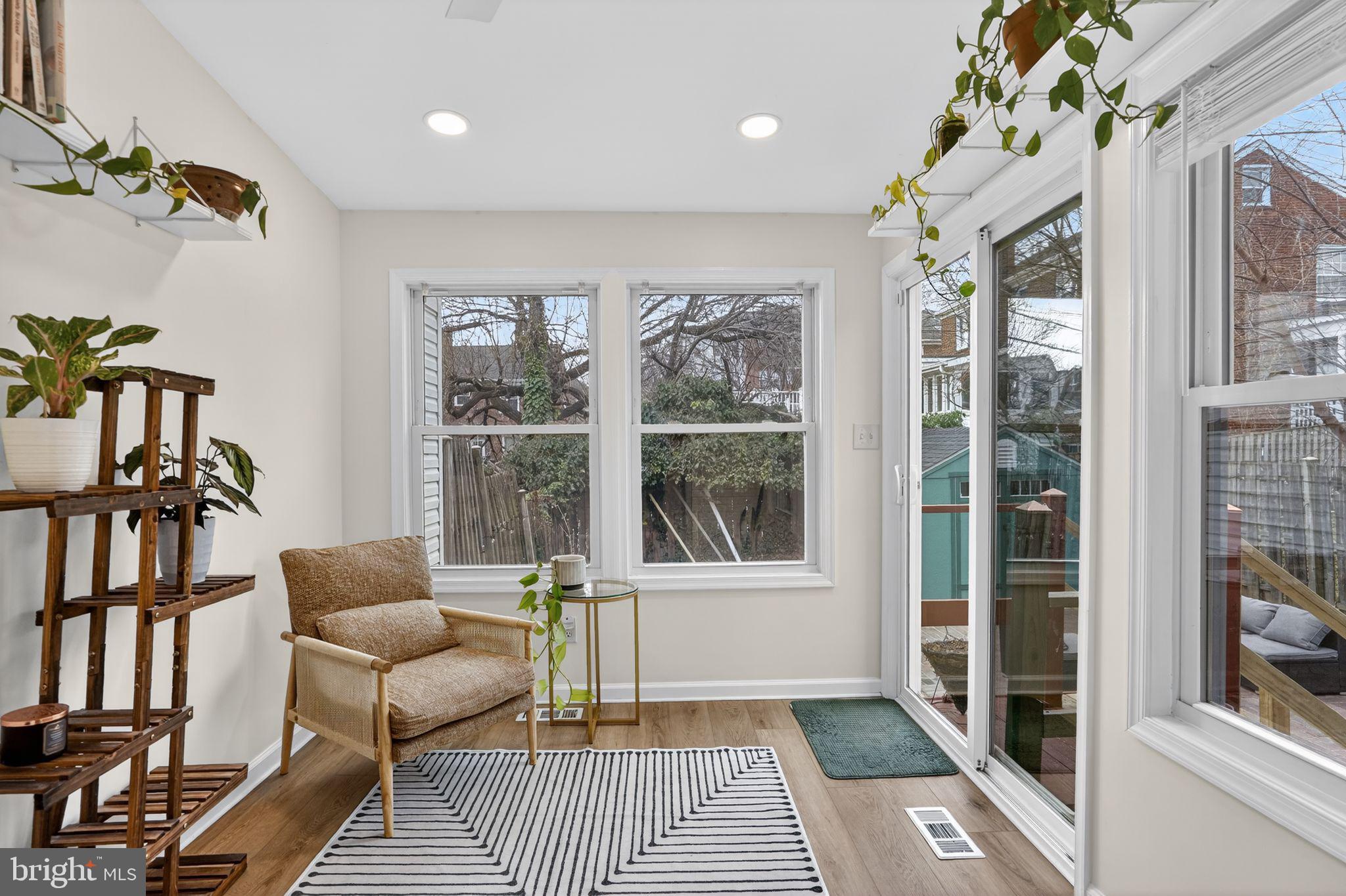 LONG BRANCH PARK - Residential