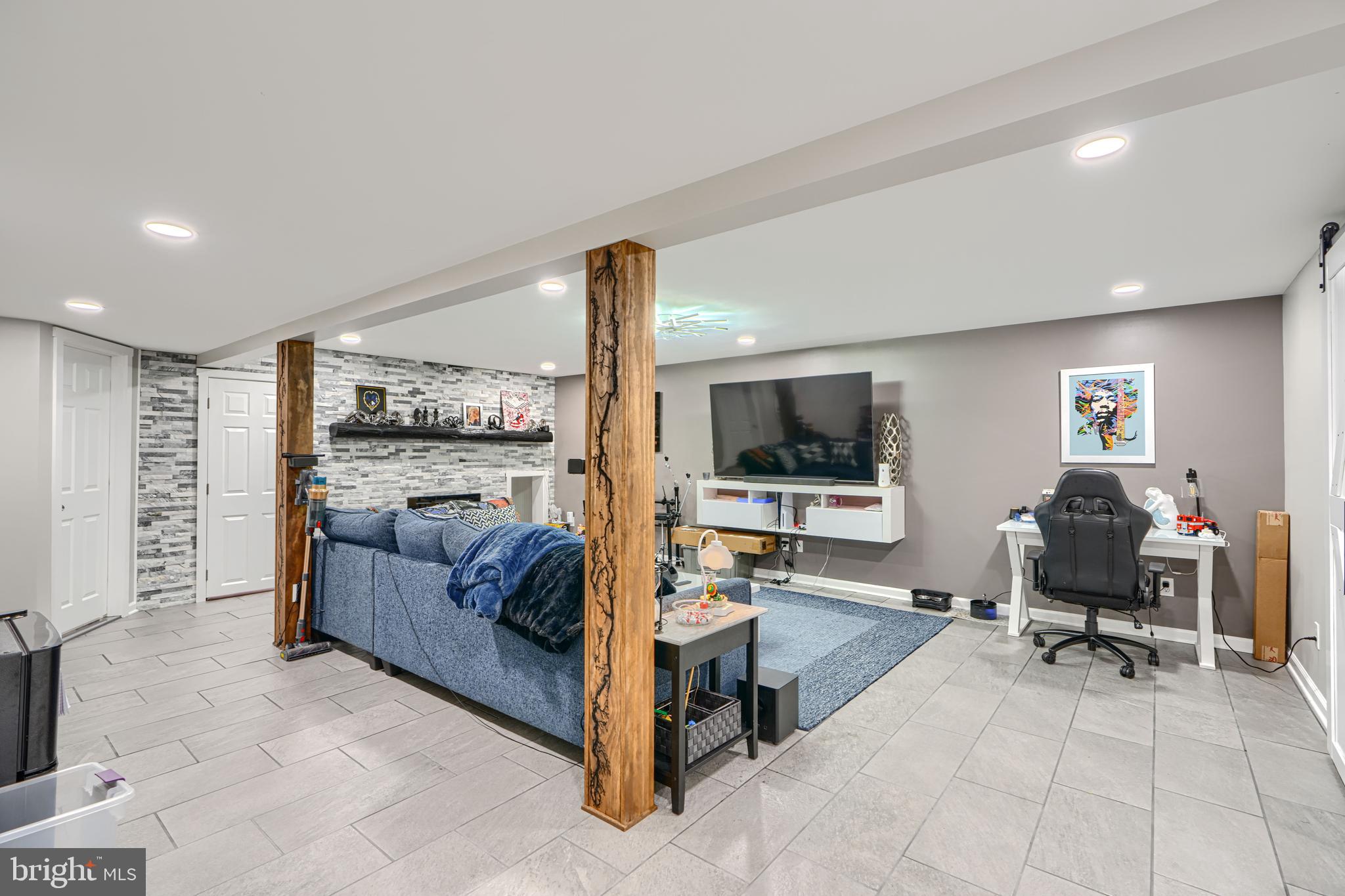 FREELAND/PARKTON - Residential