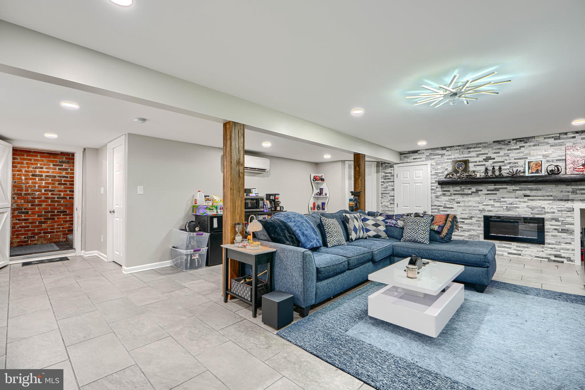 FREELAND/PARKTON - Residential