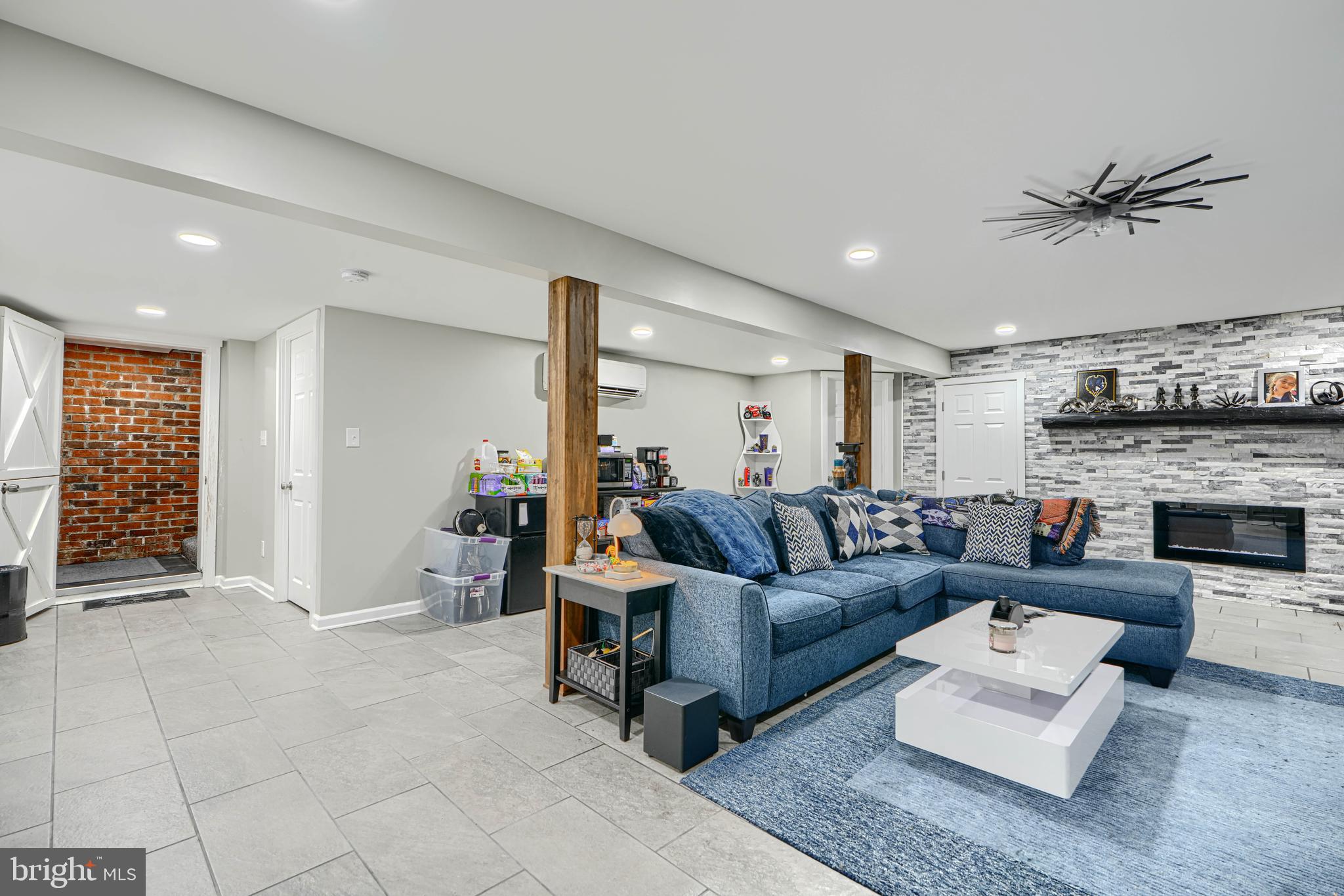 FREELAND/PARKTON - Residential