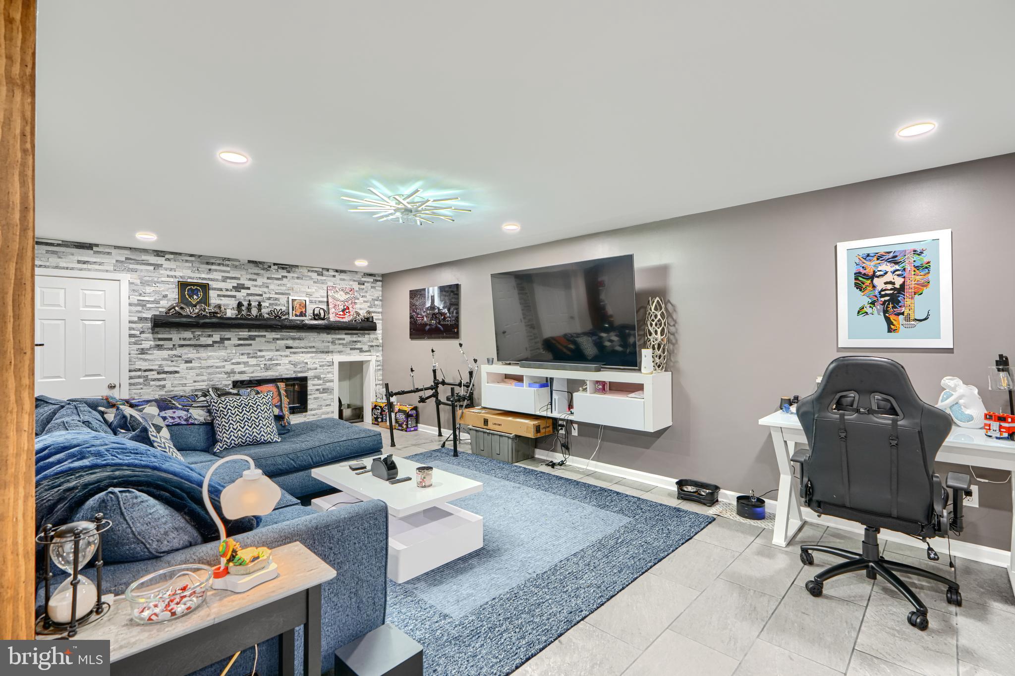 FREELAND/PARKTON - Residential