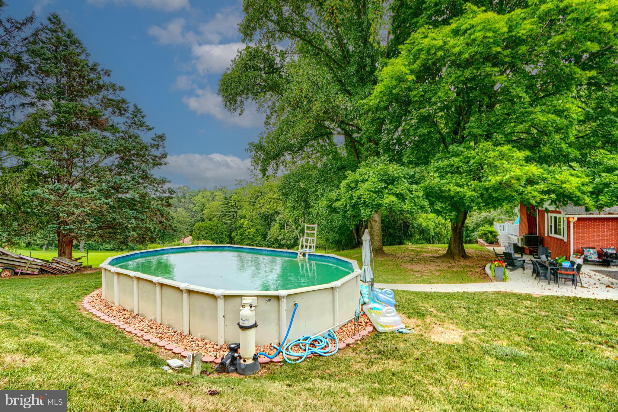 FREELAND/PARKTON - Residential