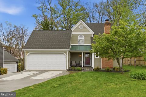 Photo of 320 Loudoun Street SW, LEESBURG, VA 20175 (MLS # VALO2121200)