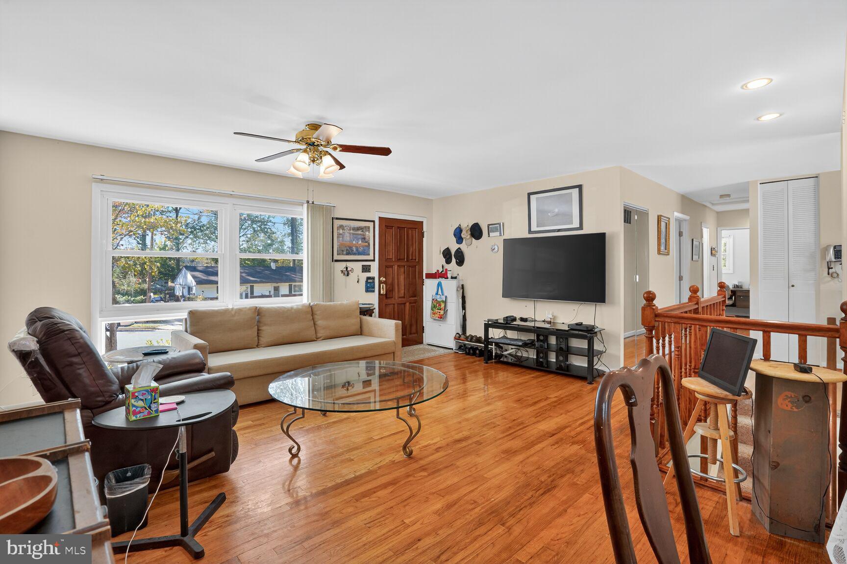 1405 ROSS DRIVE SW