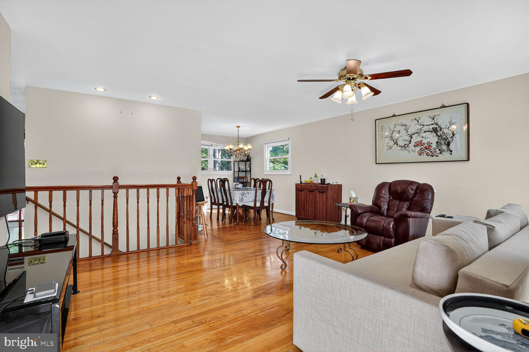 1405 ROSS DRIVE SW