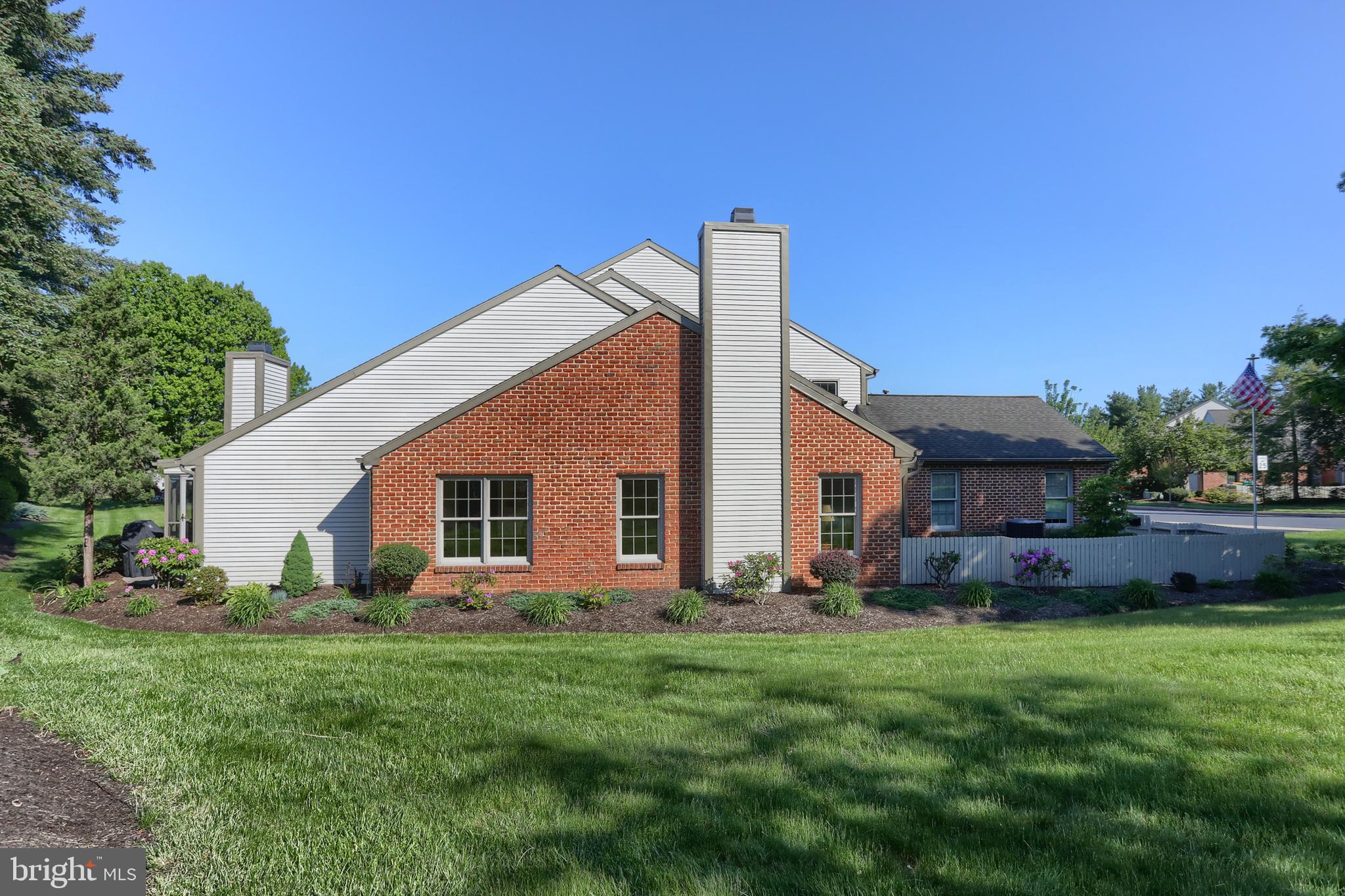 CAMBRIDGE COMMONS - Residential