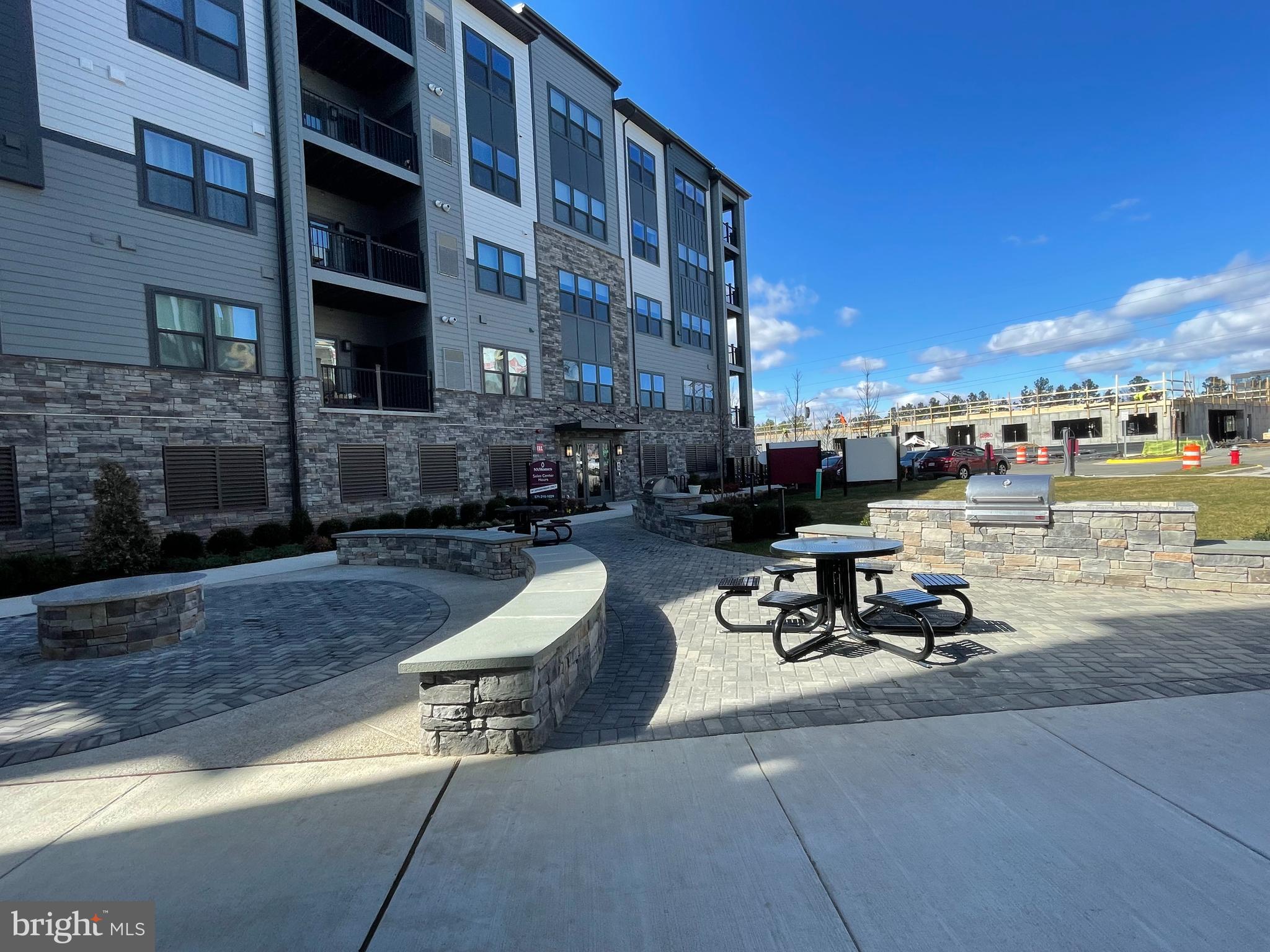 WOODLAND PARK STATION - Residential Lease