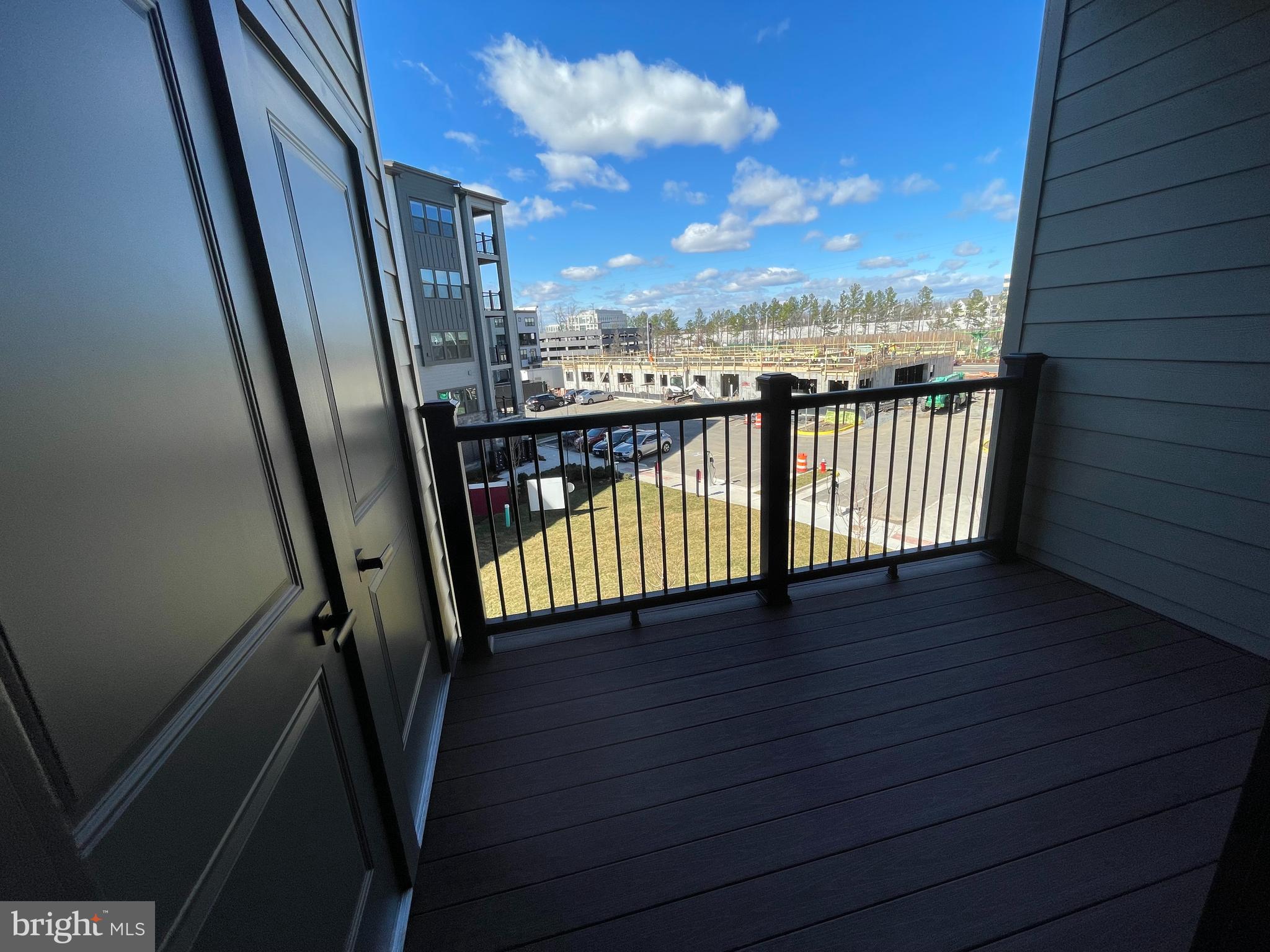 WOODLAND PARK STATION - Residential Lease