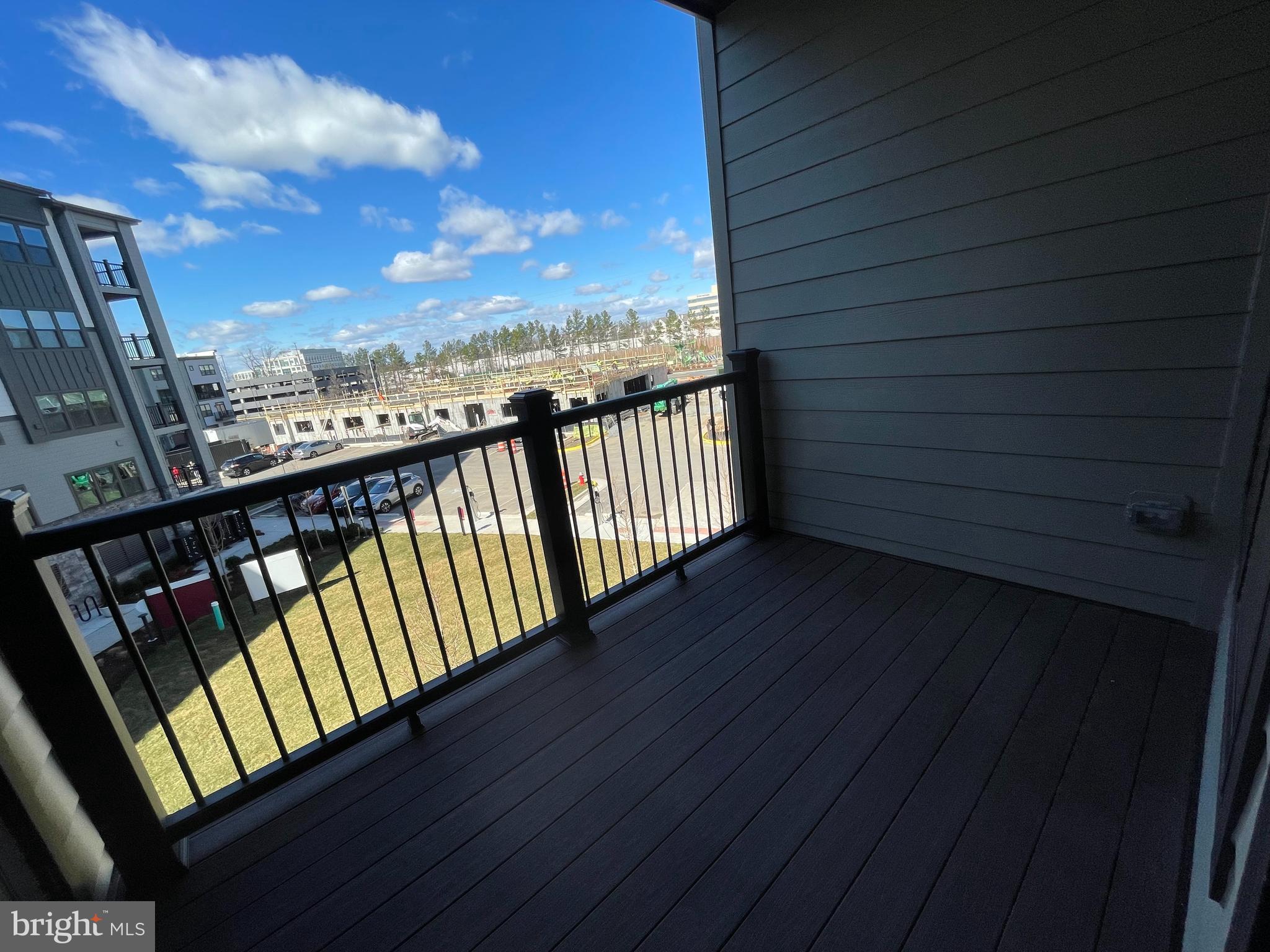 WOODLAND PARK STATION - Residential Lease