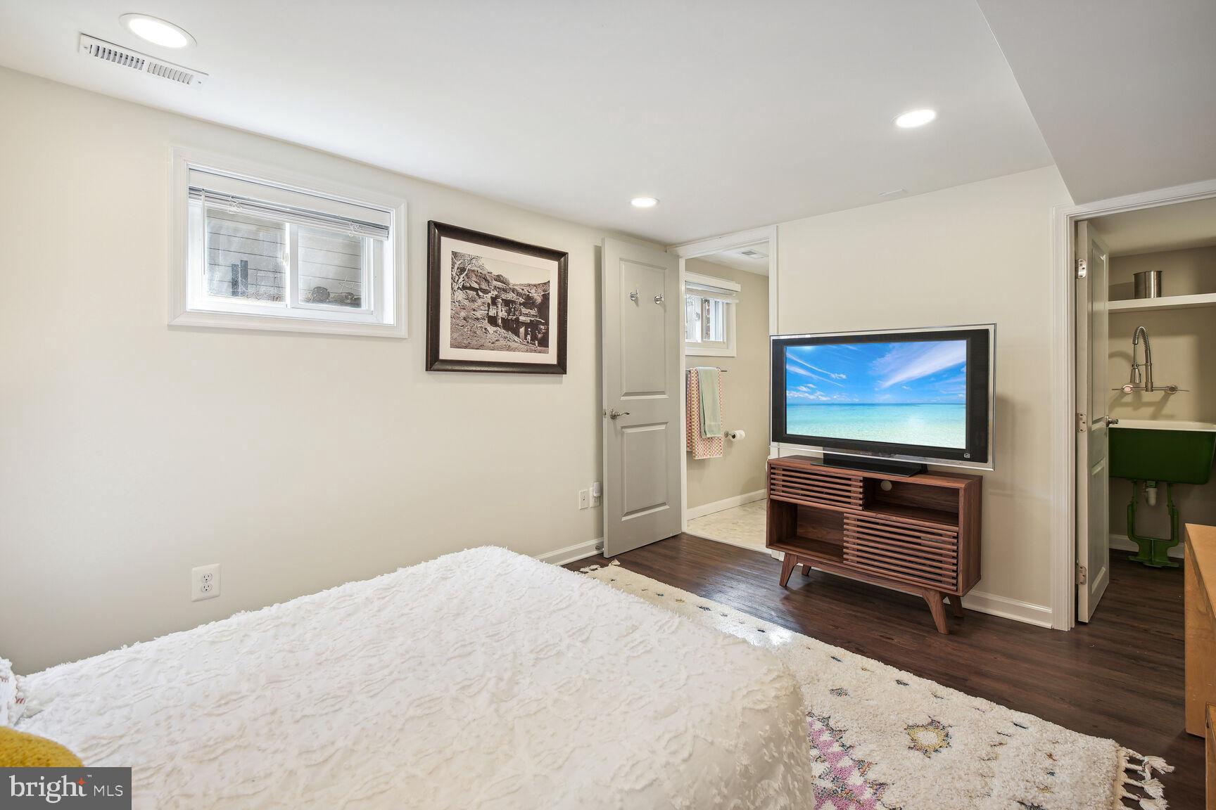 ROSEMARY HILLS - Residential