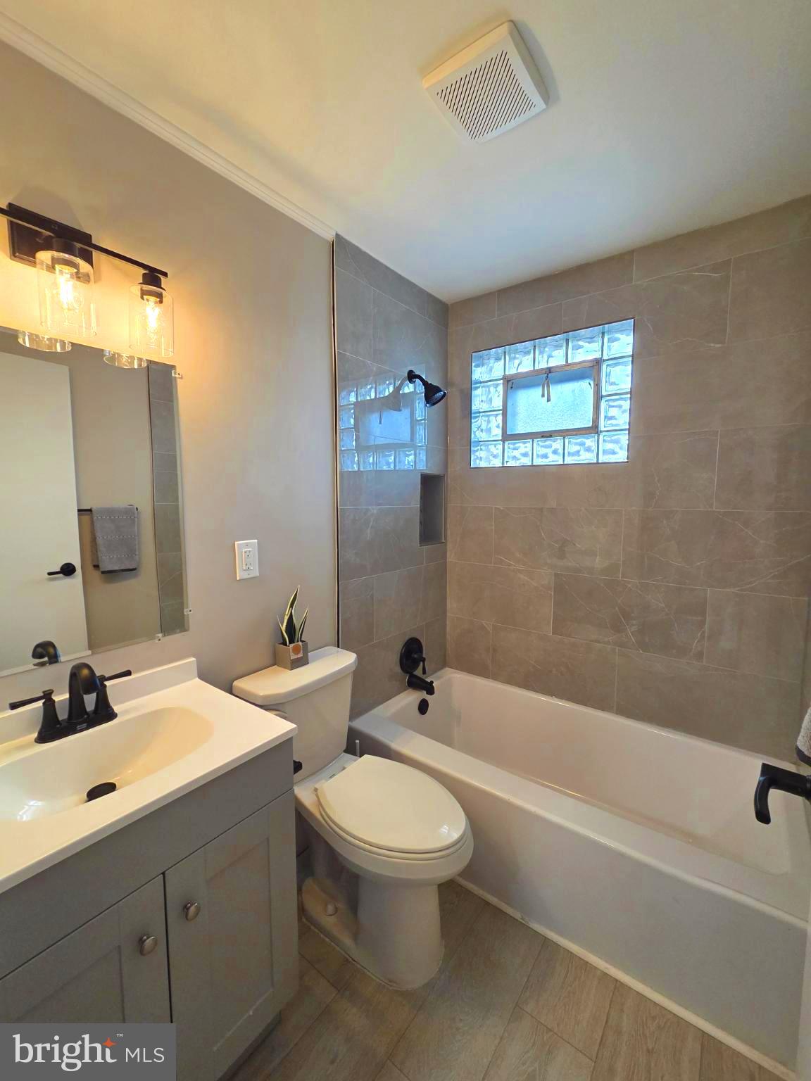 BROOKLYN - Residential