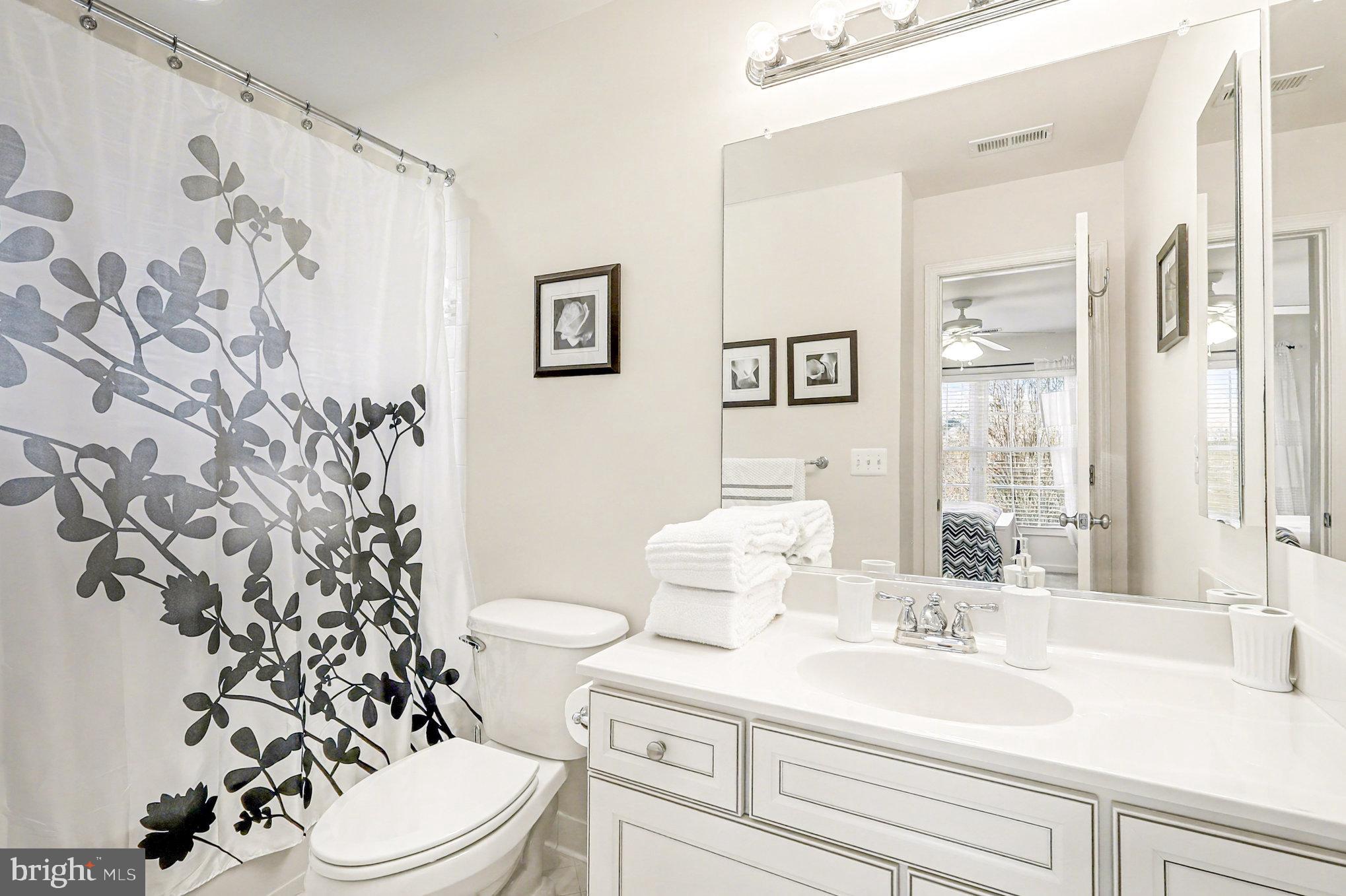 POPLAR RUN - Residential Lease