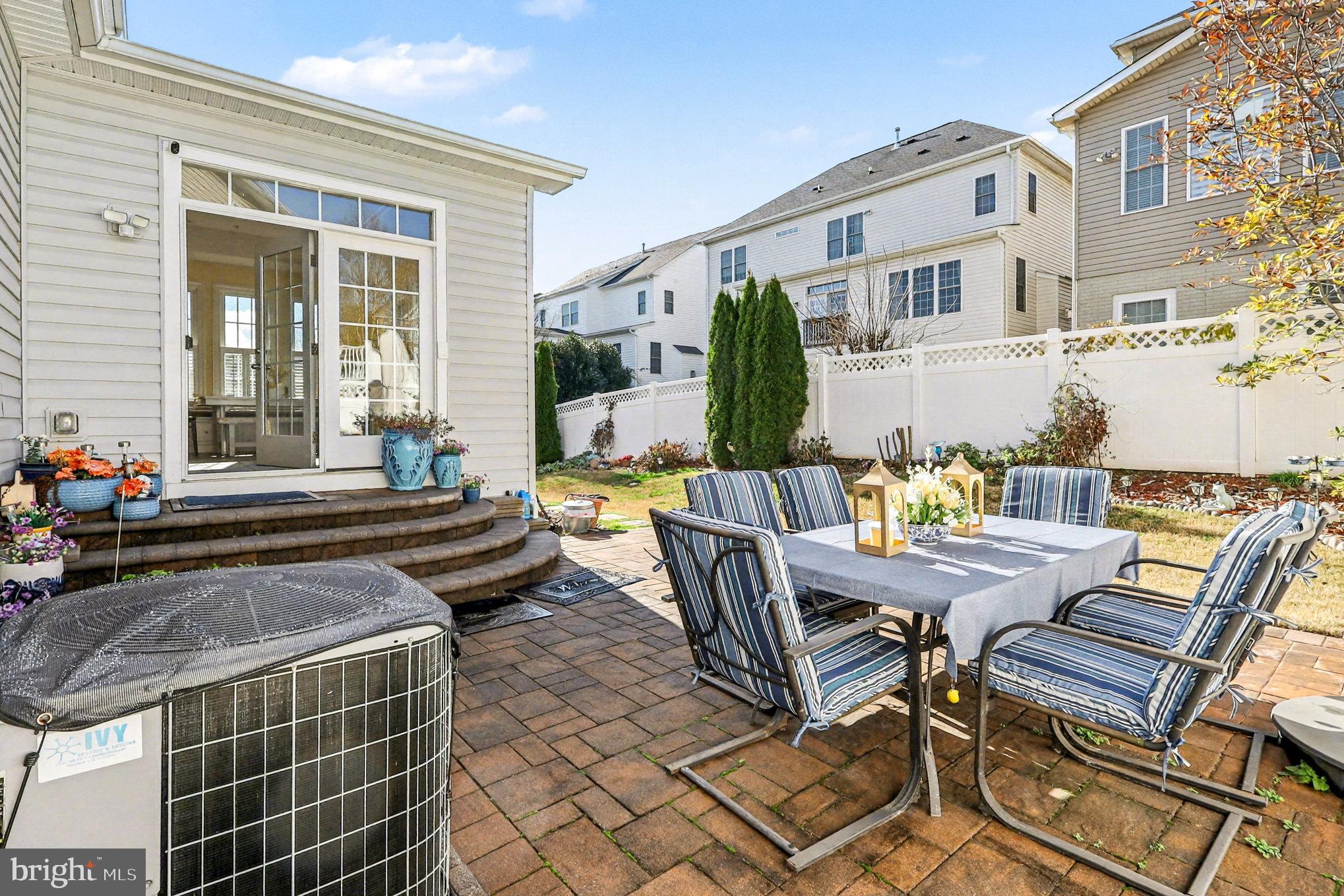 POPLAR RUN - Residential Lease