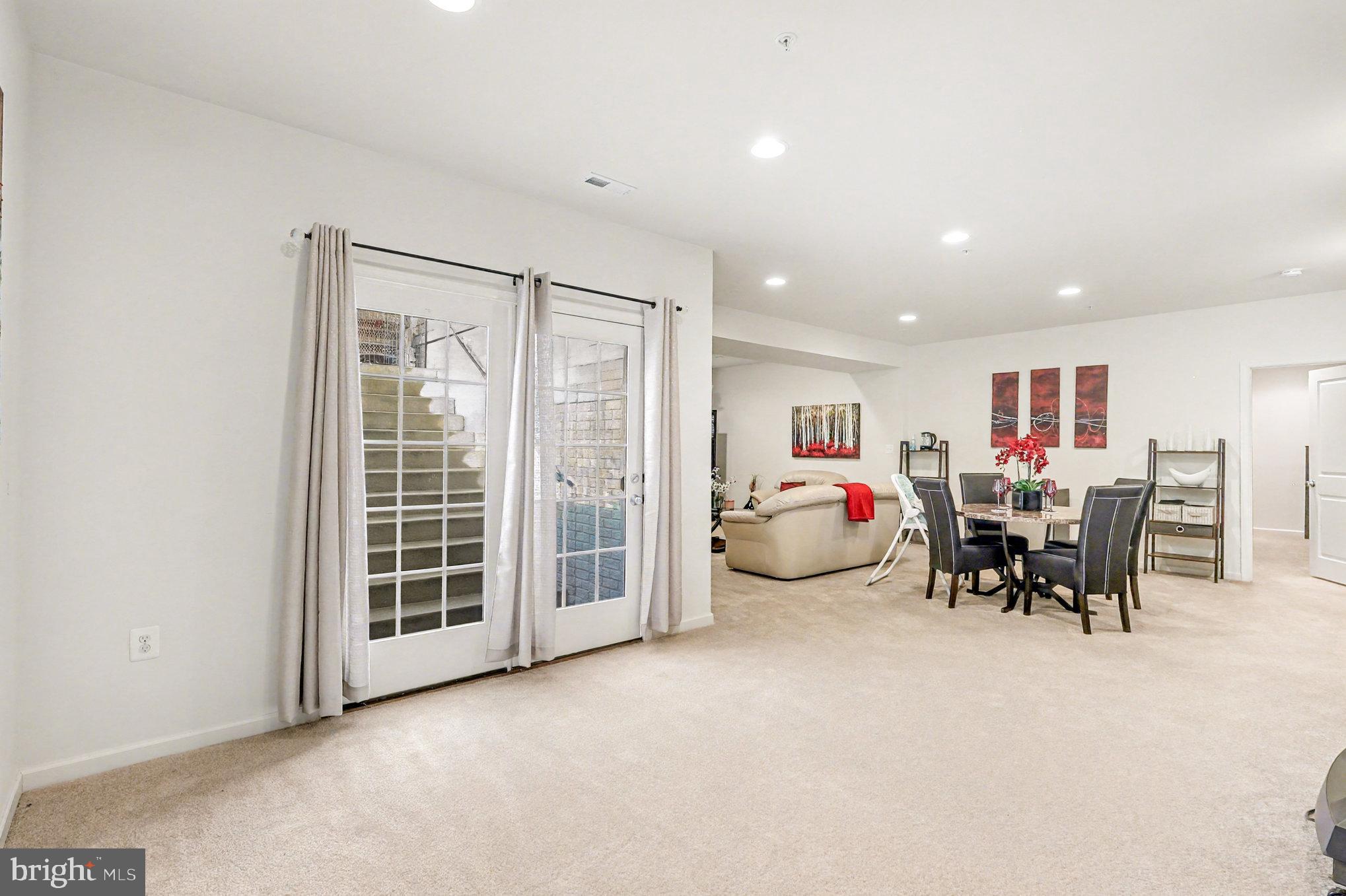 POPLAR RUN - Residential Lease