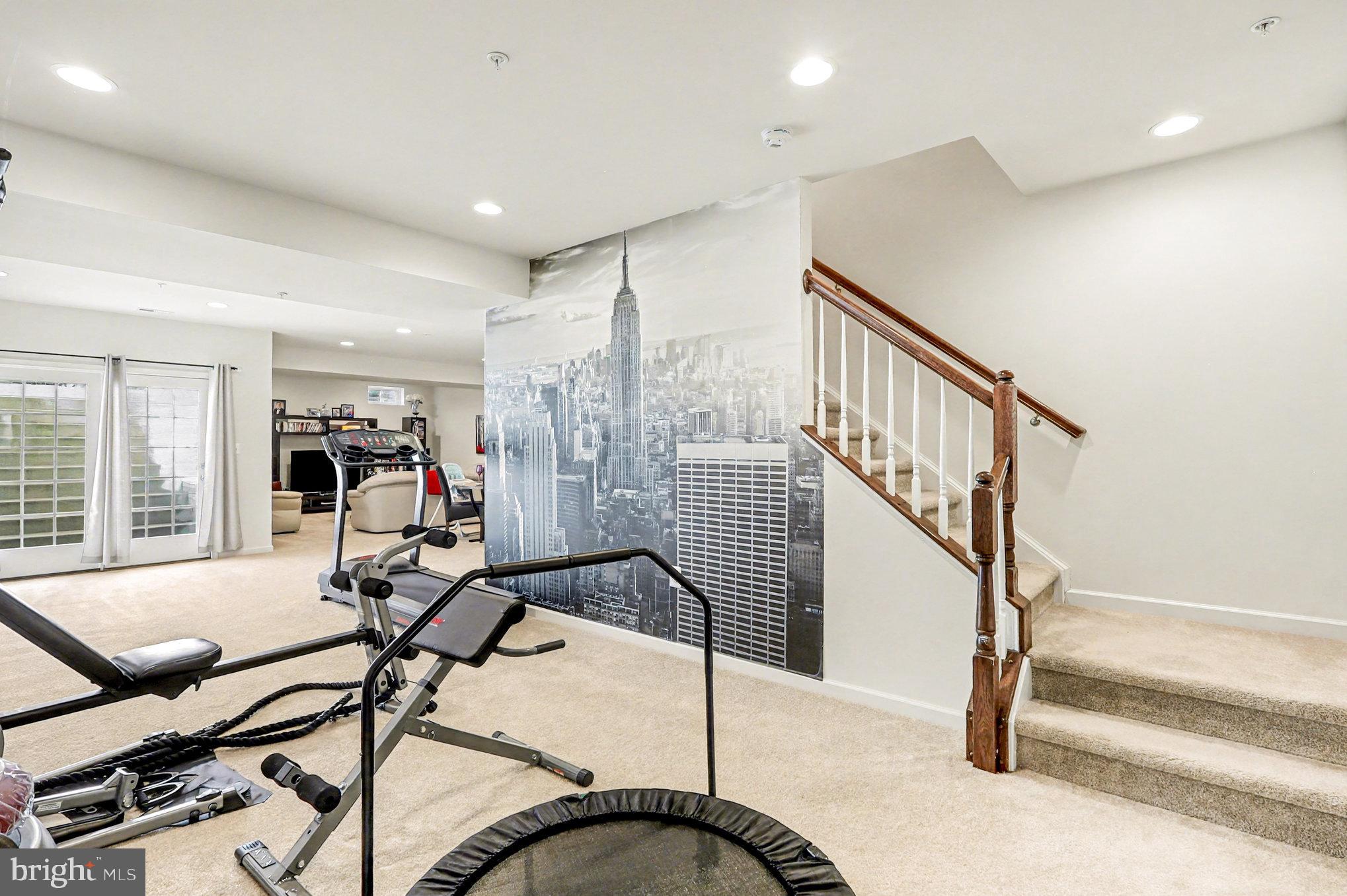 POPLAR RUN - Residential Lease