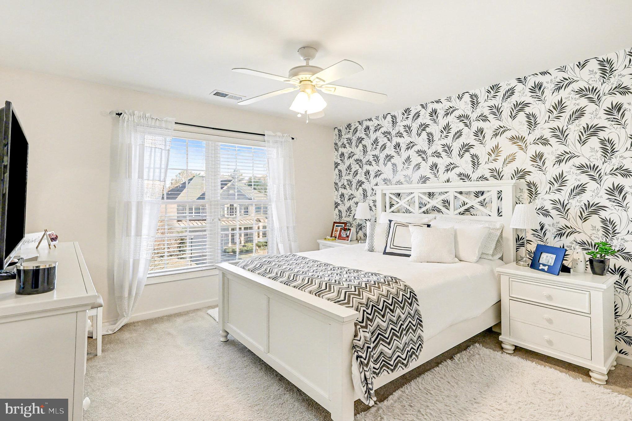 POPLAR RUN - Residential Lease