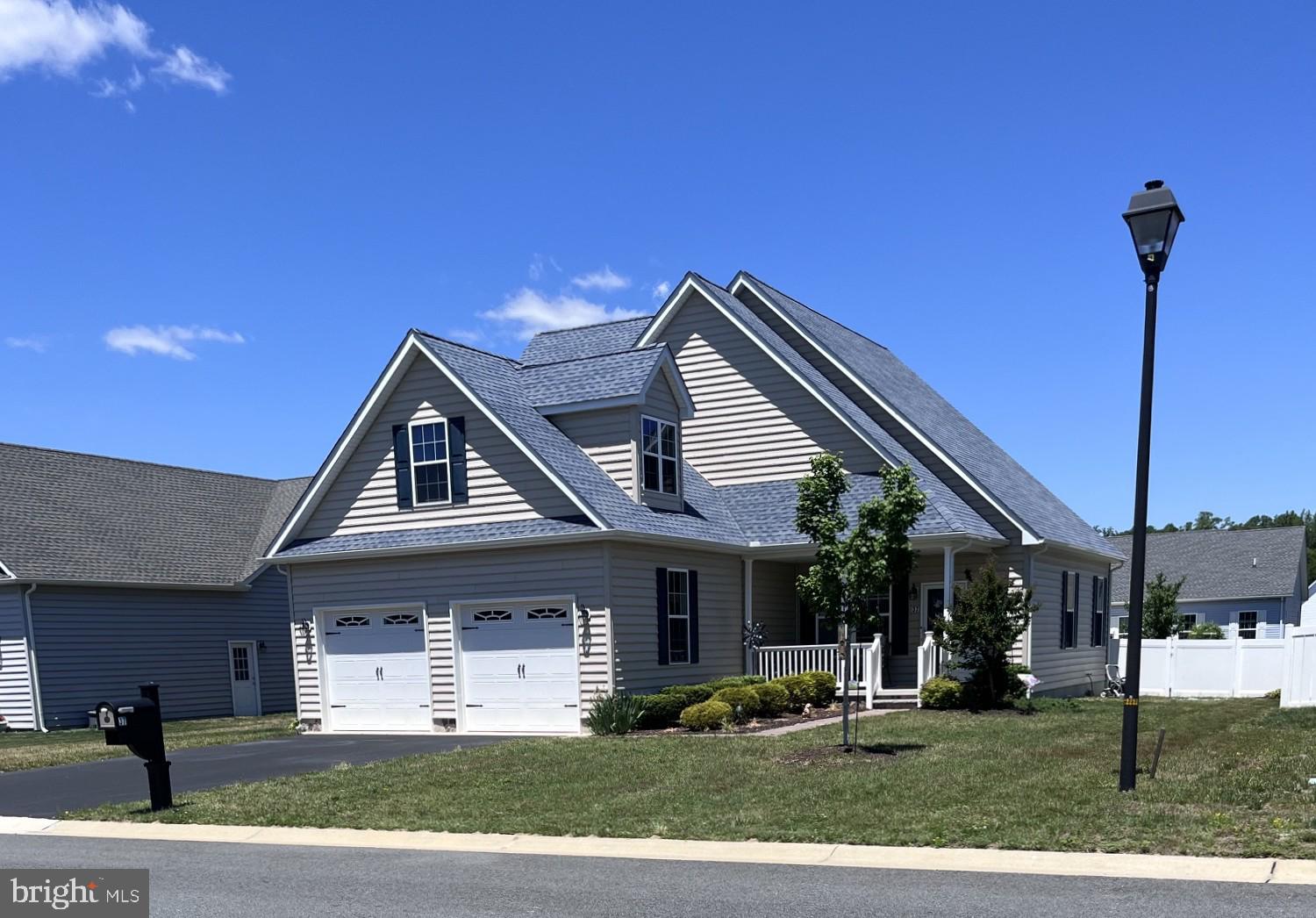 37 PONDS EDGE DR