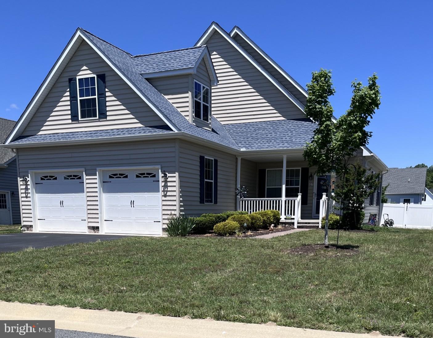 37 PONDS EDGE DR