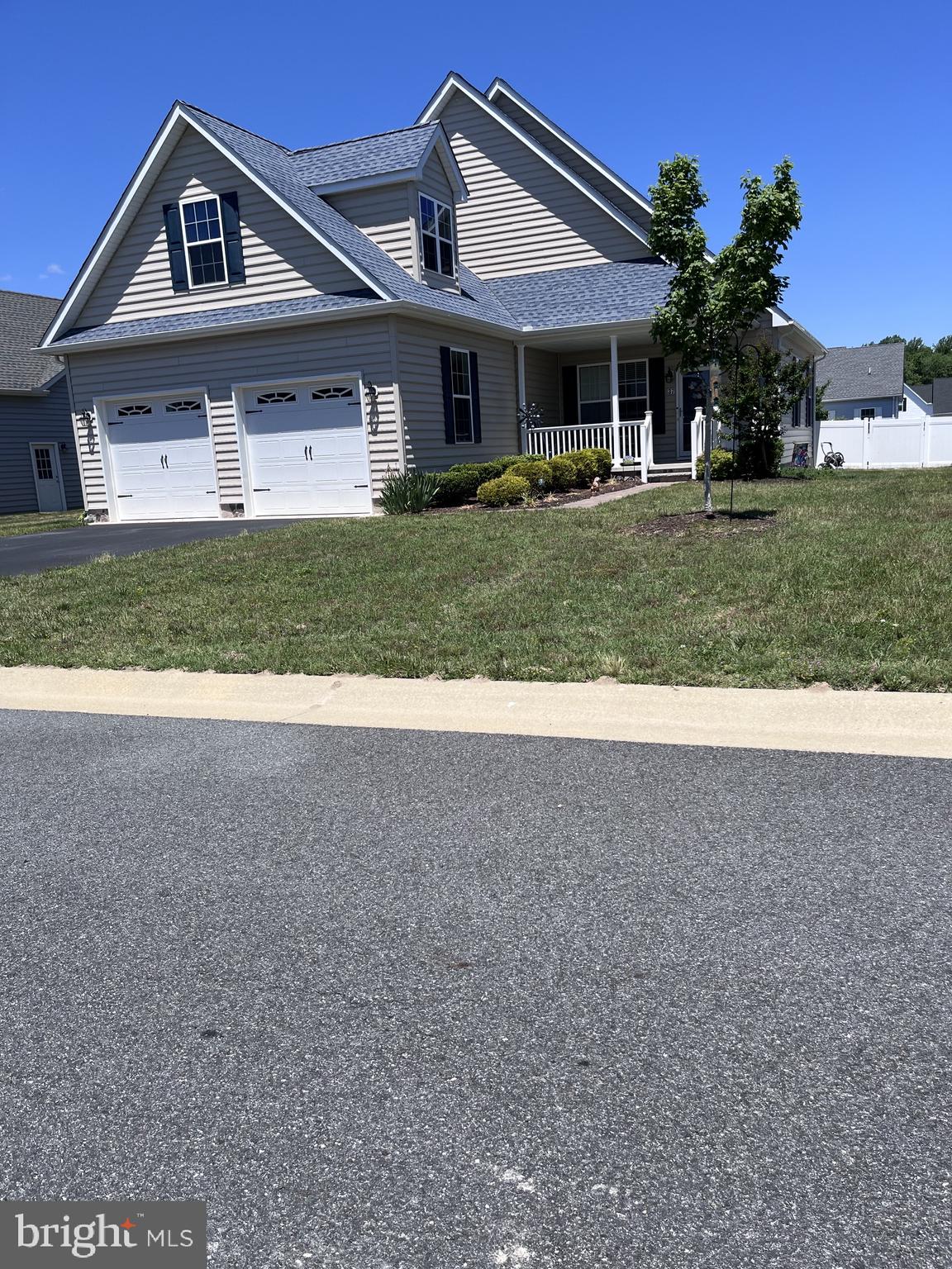 37 PONDS EDGE DR