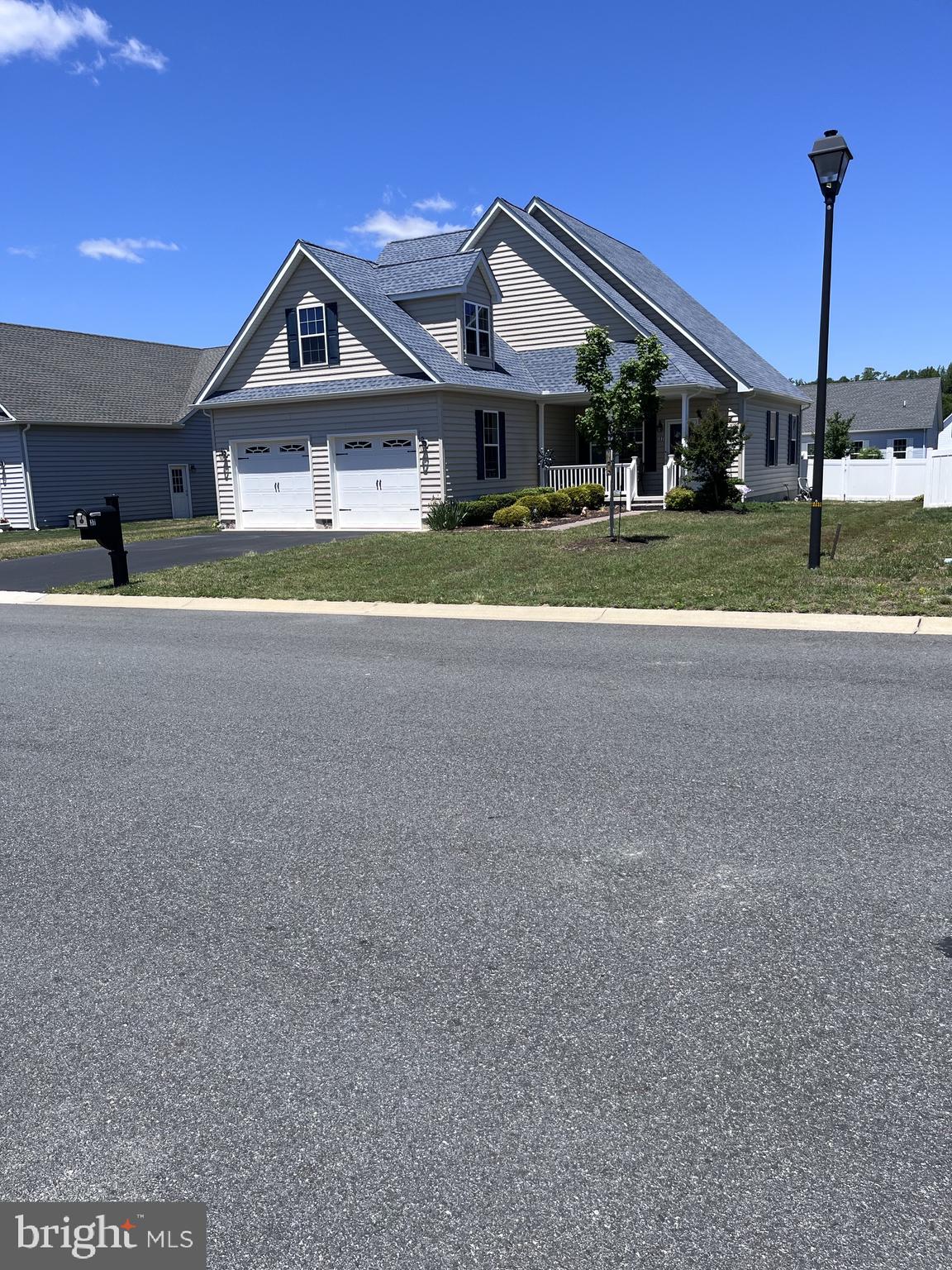 37 PONDS EDGE DR