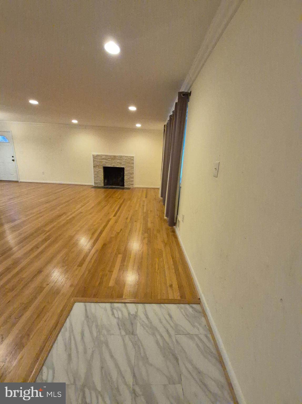 CRESTVIEW MANOR - Residential Lease