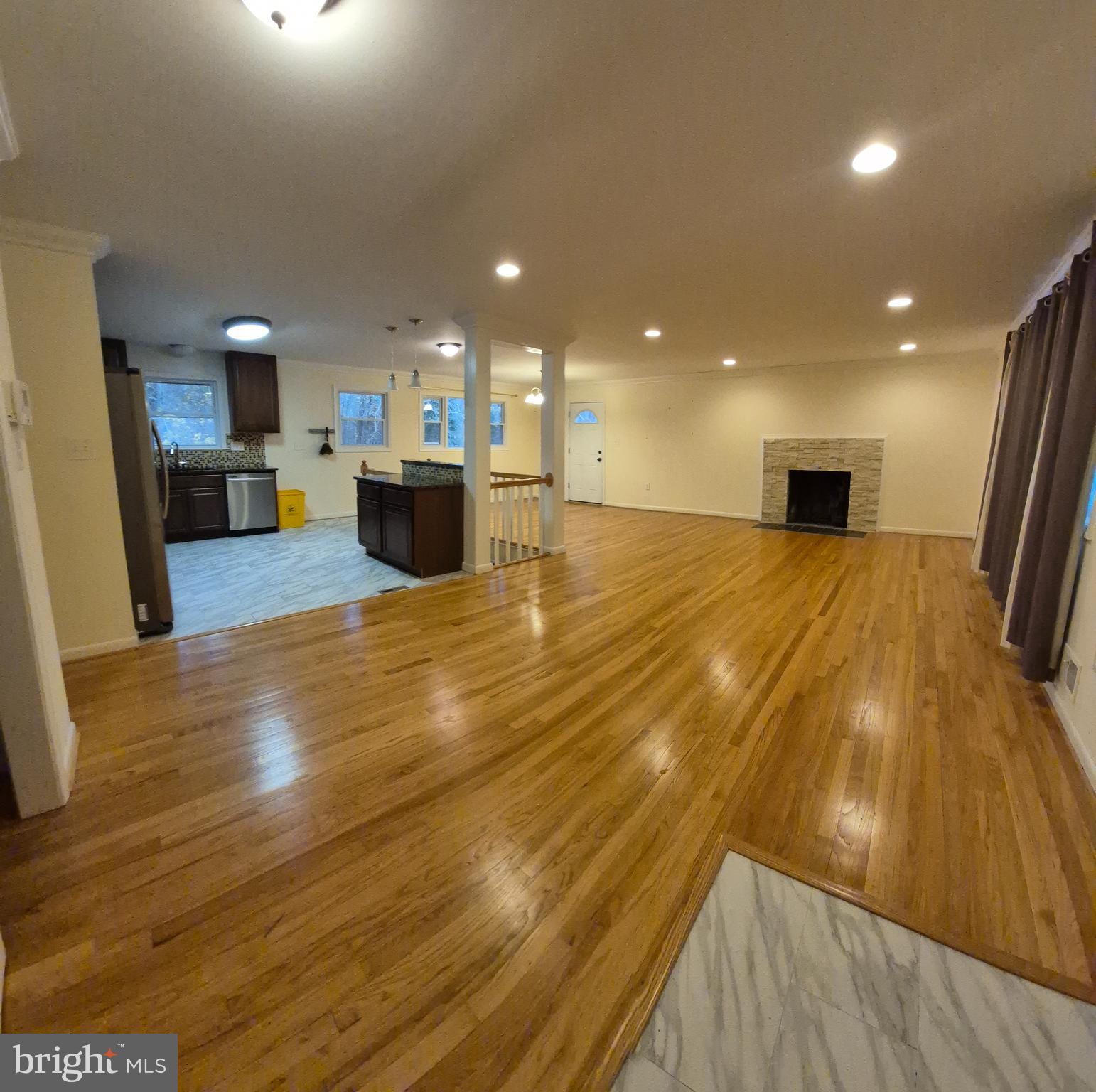 CRESTVIEW MANOR - Residential Lease