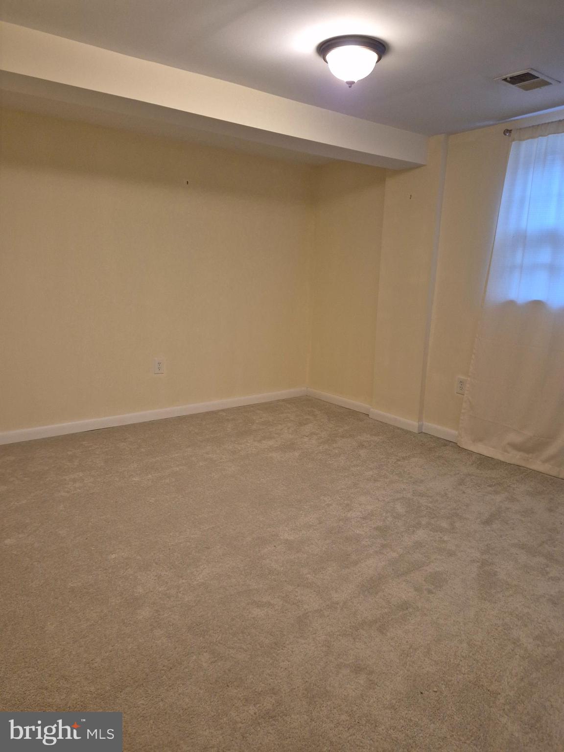 CRESTVIEW MANOR - Residential Lease