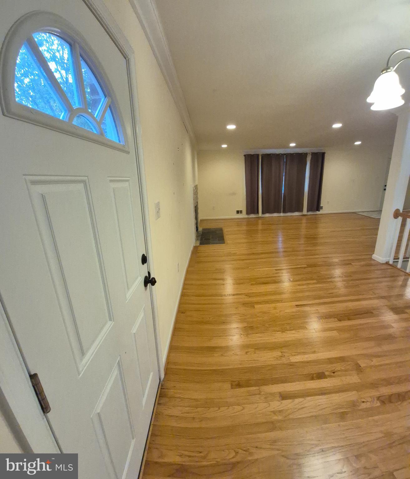 CRESTVIEW MANOR - Residential Lease