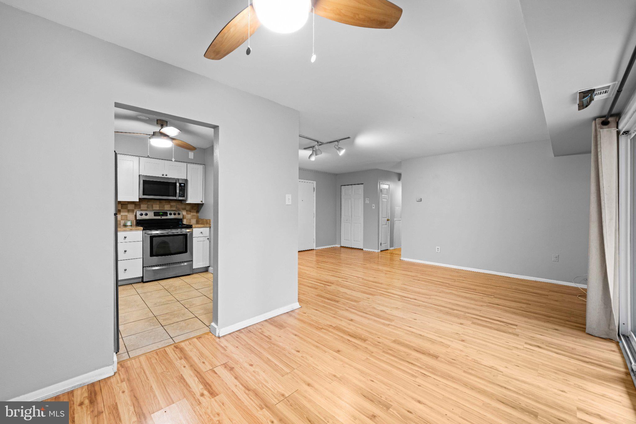7 ROCKFORD ROAD UNIT F1