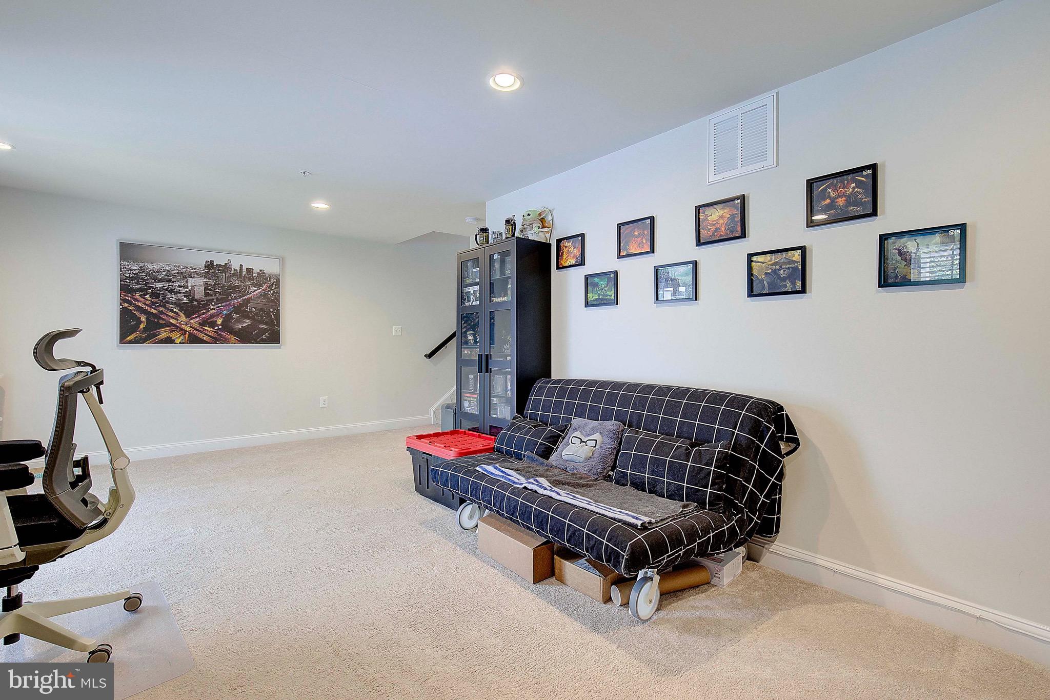 CREEKSTONE VILLAGE - Residential