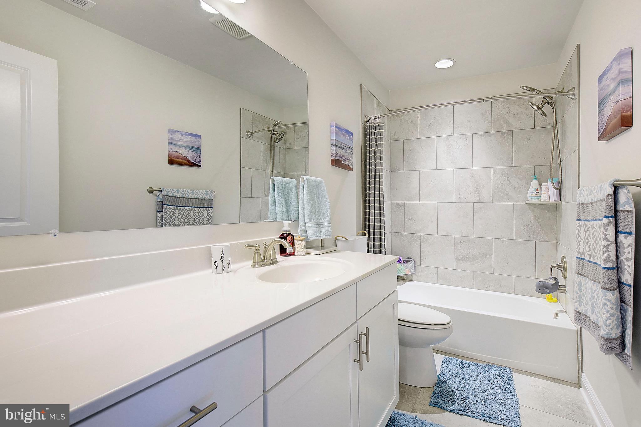 CREEKSTONE VILLAGE - Residential