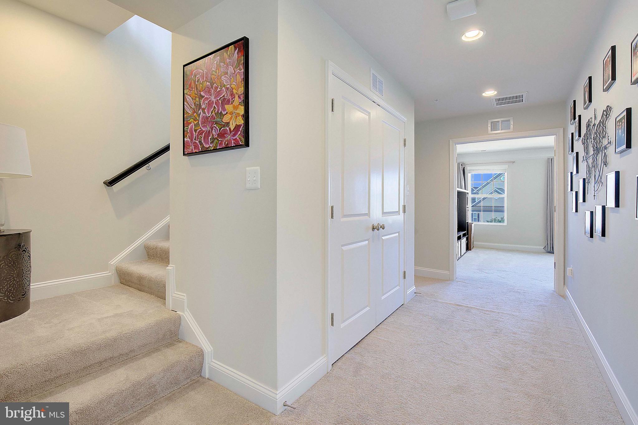 CREEKSTONE VILLAGE - Residential