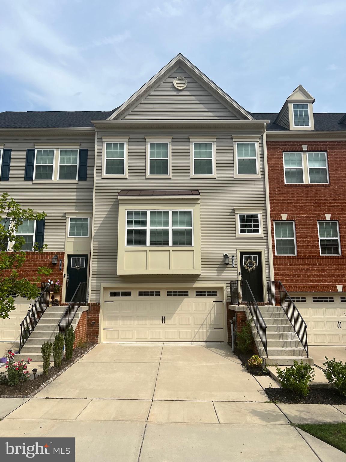 CREEKSTONE VILLAGE - Residential