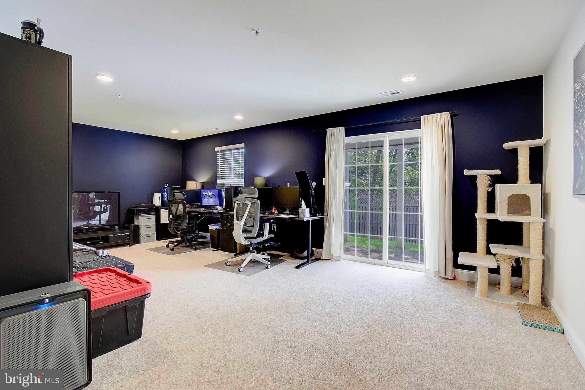 CREEKSTONE VILLAGE - Residential