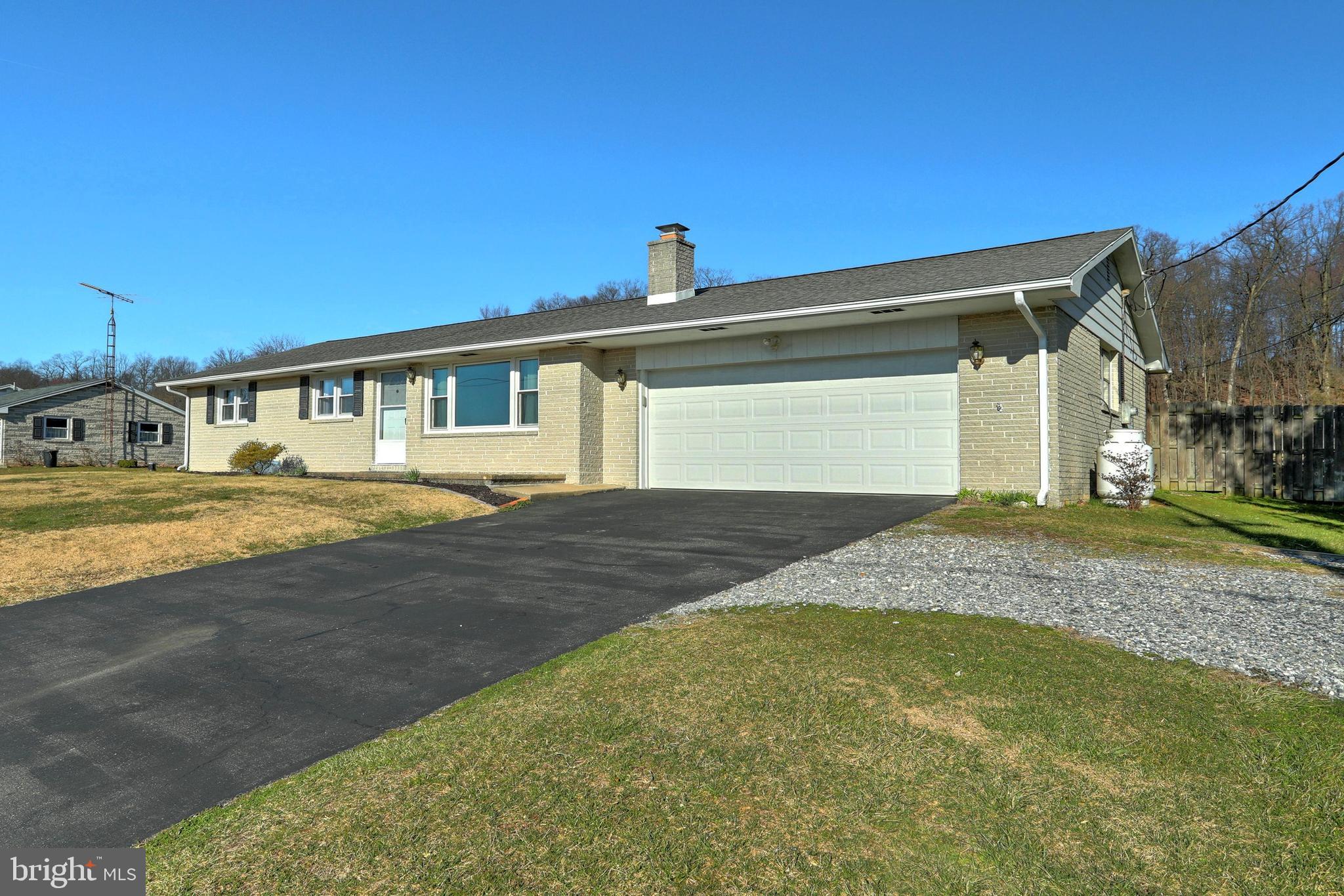 PIGEON HILLS - Residential