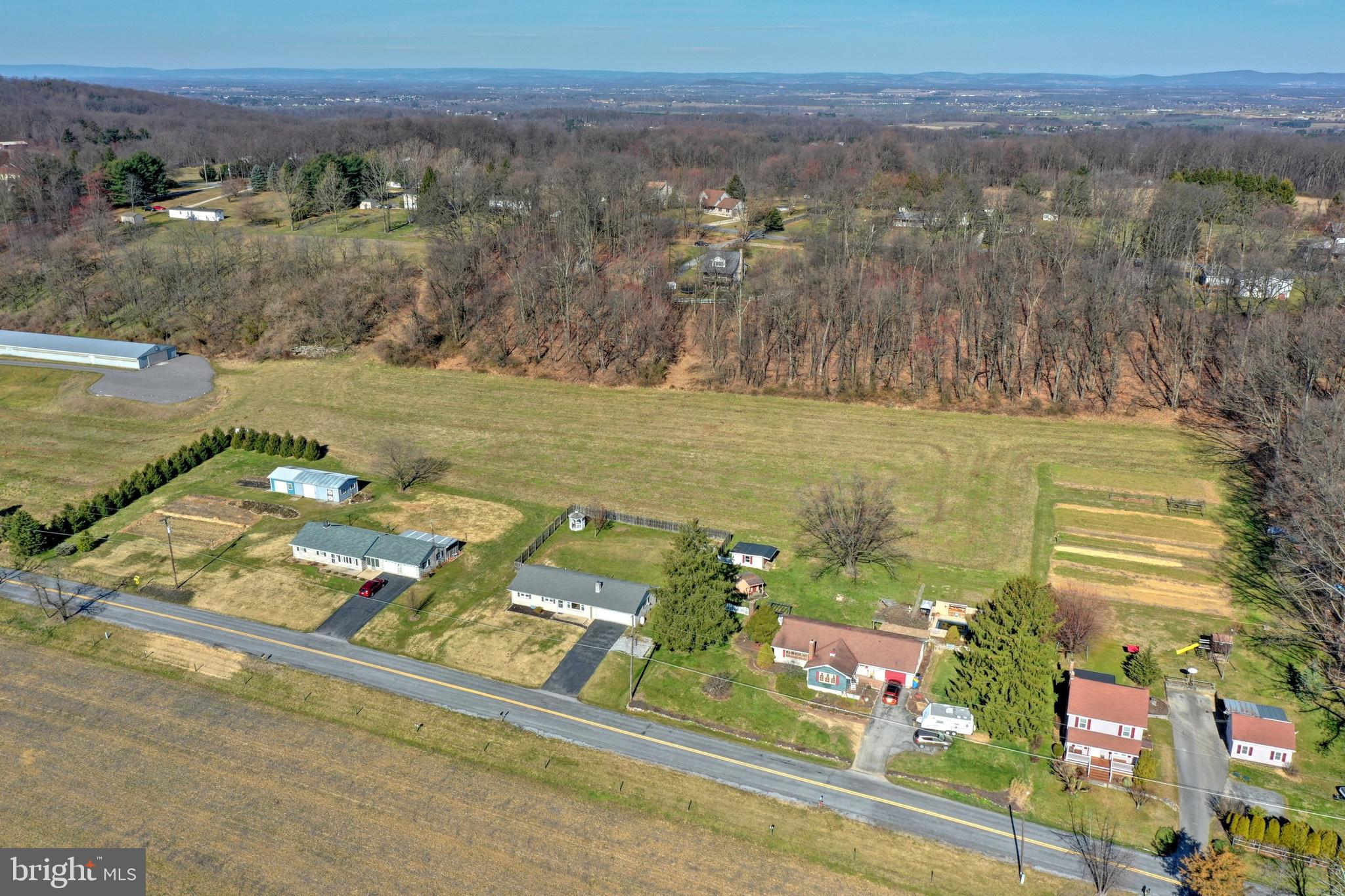 PIGEON HILLS - Residential