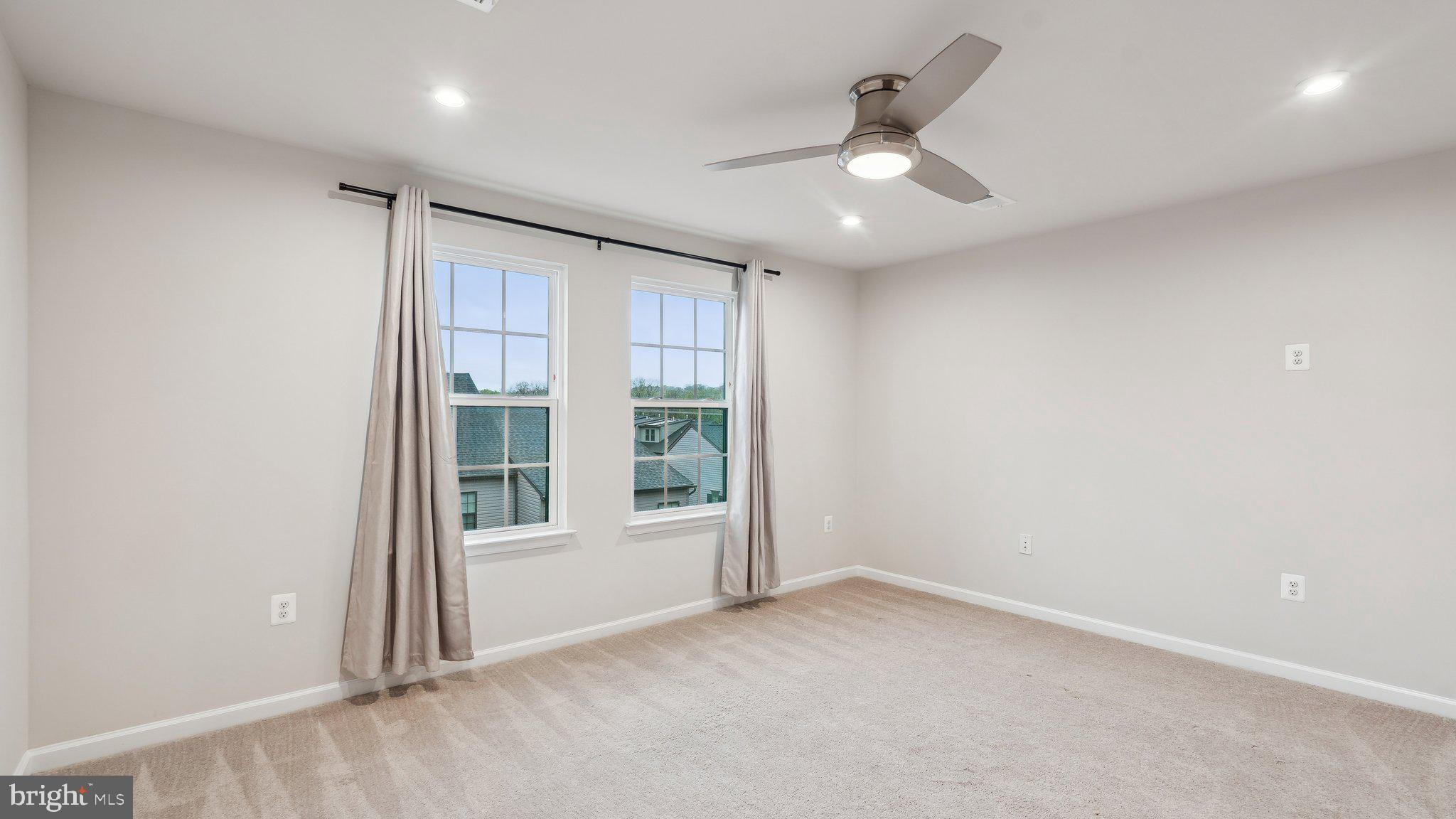 FREDERICKSBURG CITY - Residential