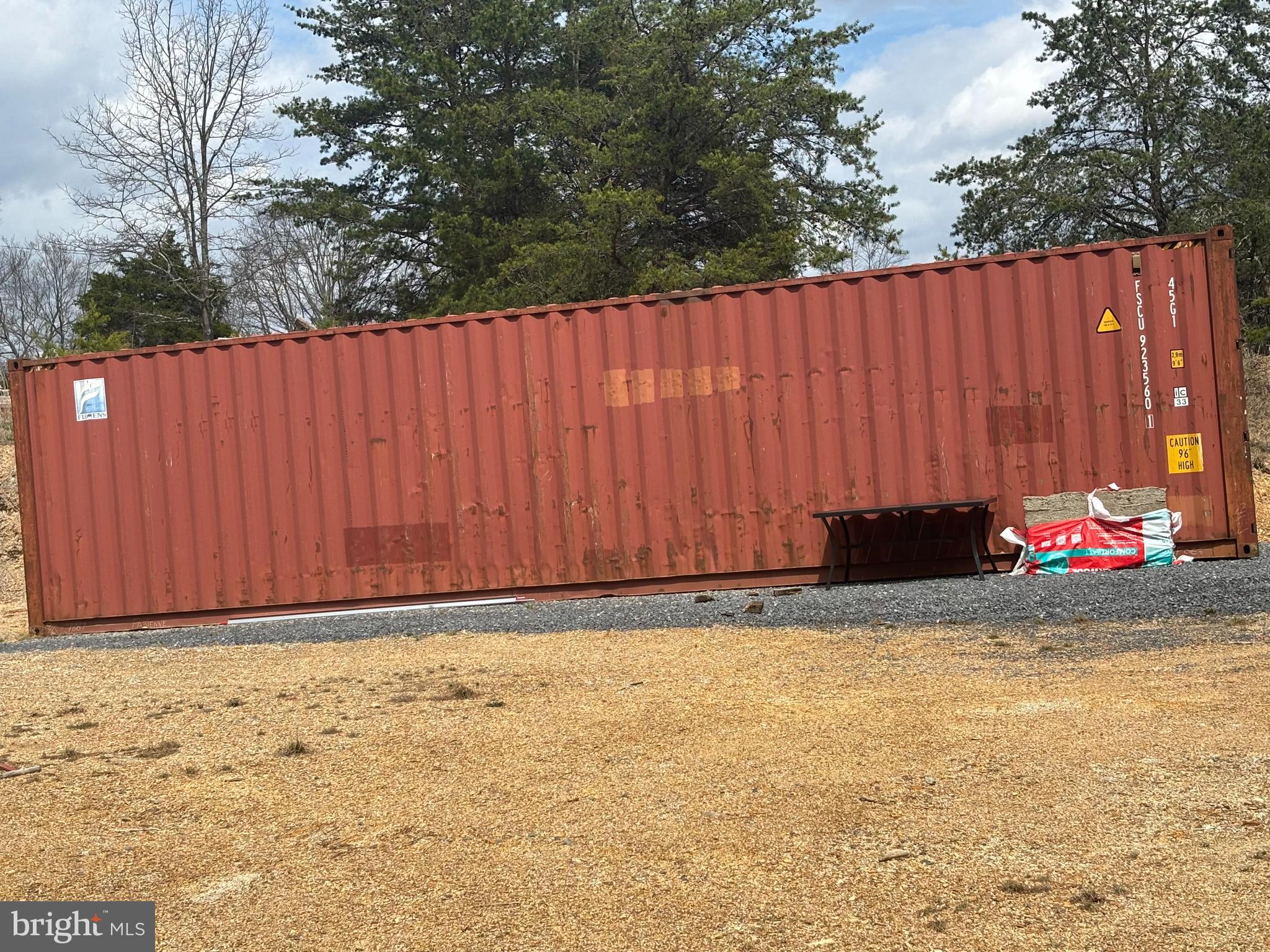 DILLONS RUN ESTATES - Land